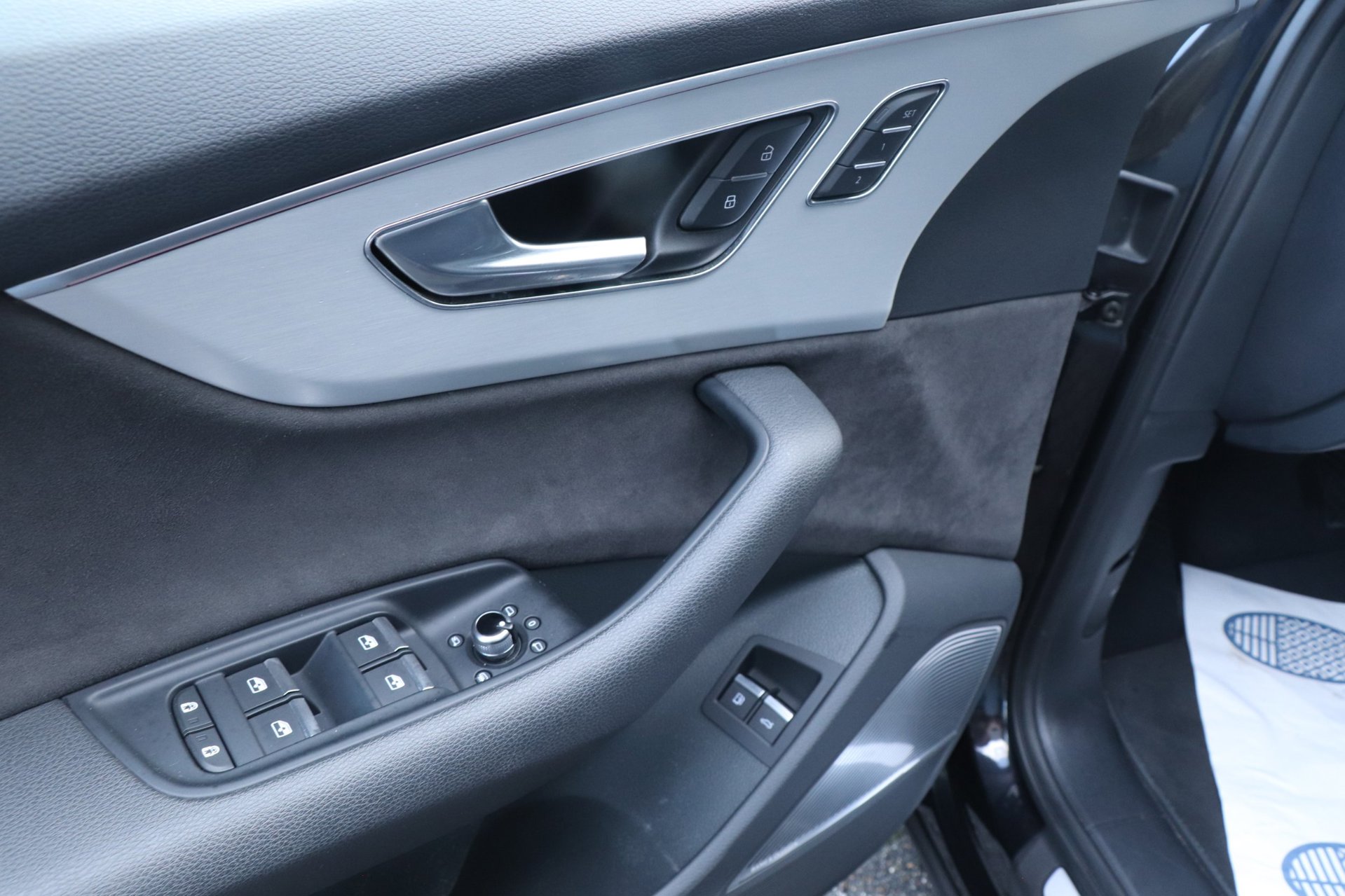 Foto van Audi Q7 55 TFSI E