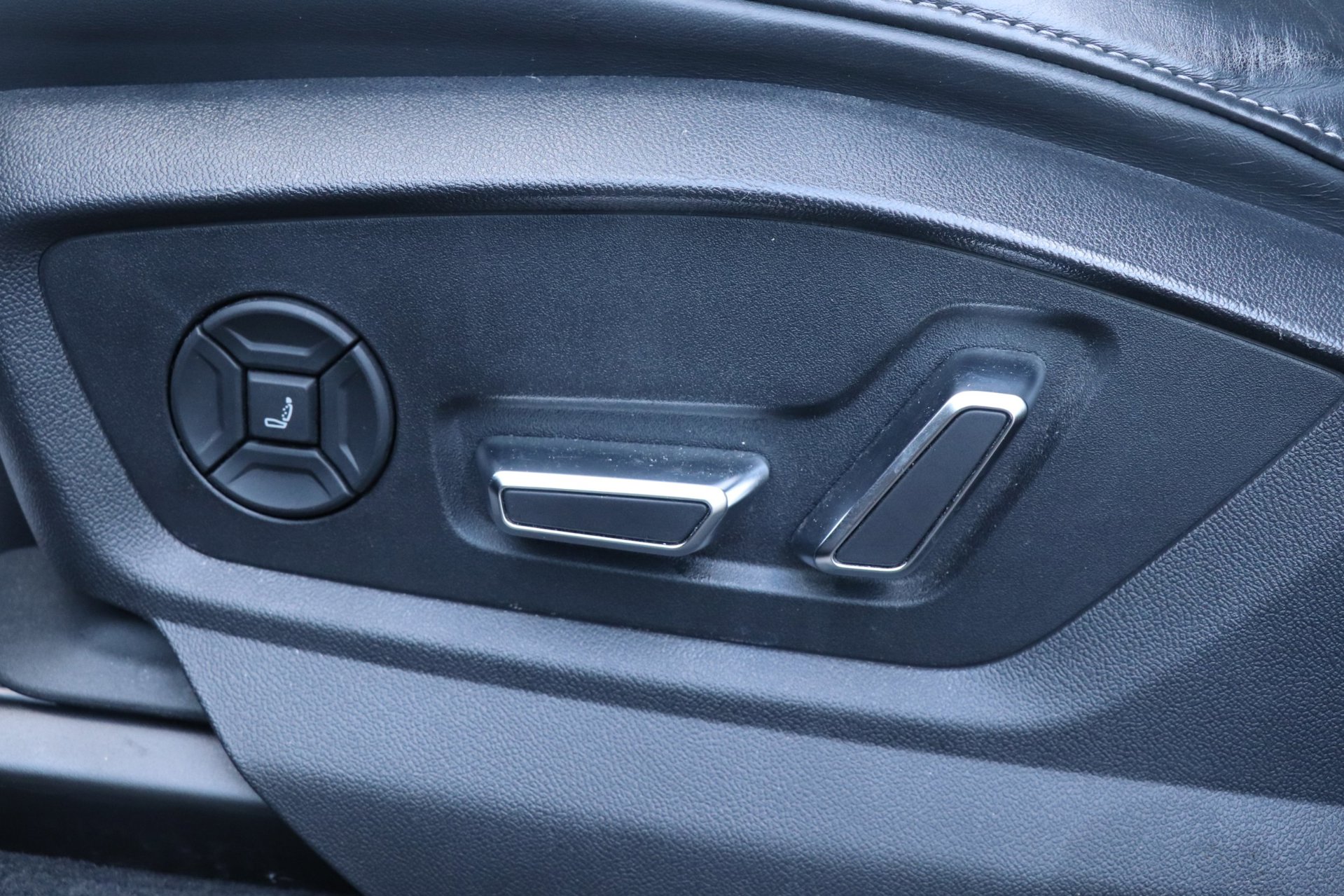 Foto van Audi Q7 55 TFSI E