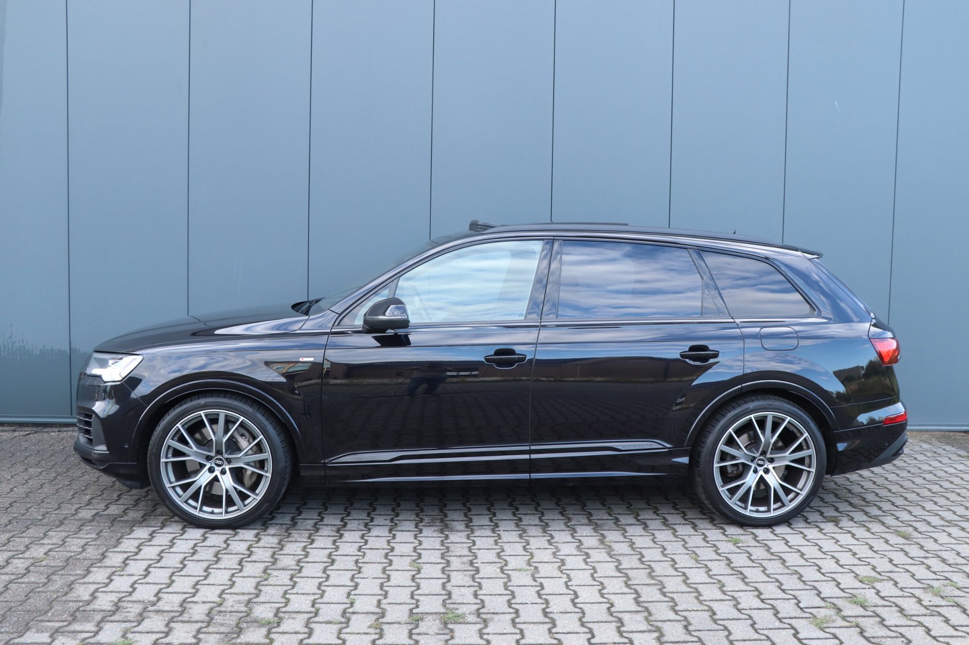 Foto van Audi Q7 55 TFSI E