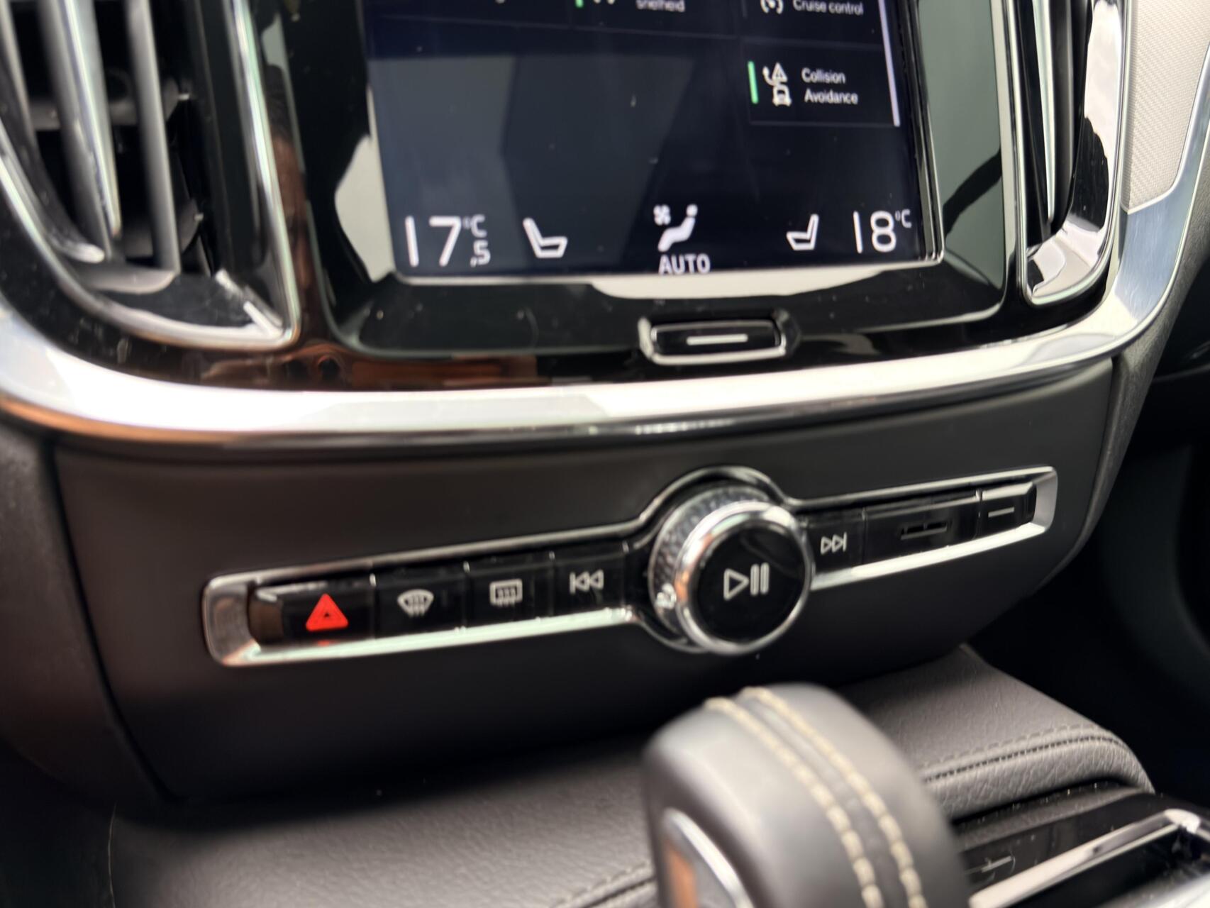 Foto van Volvo V60 T6 Twin Engine