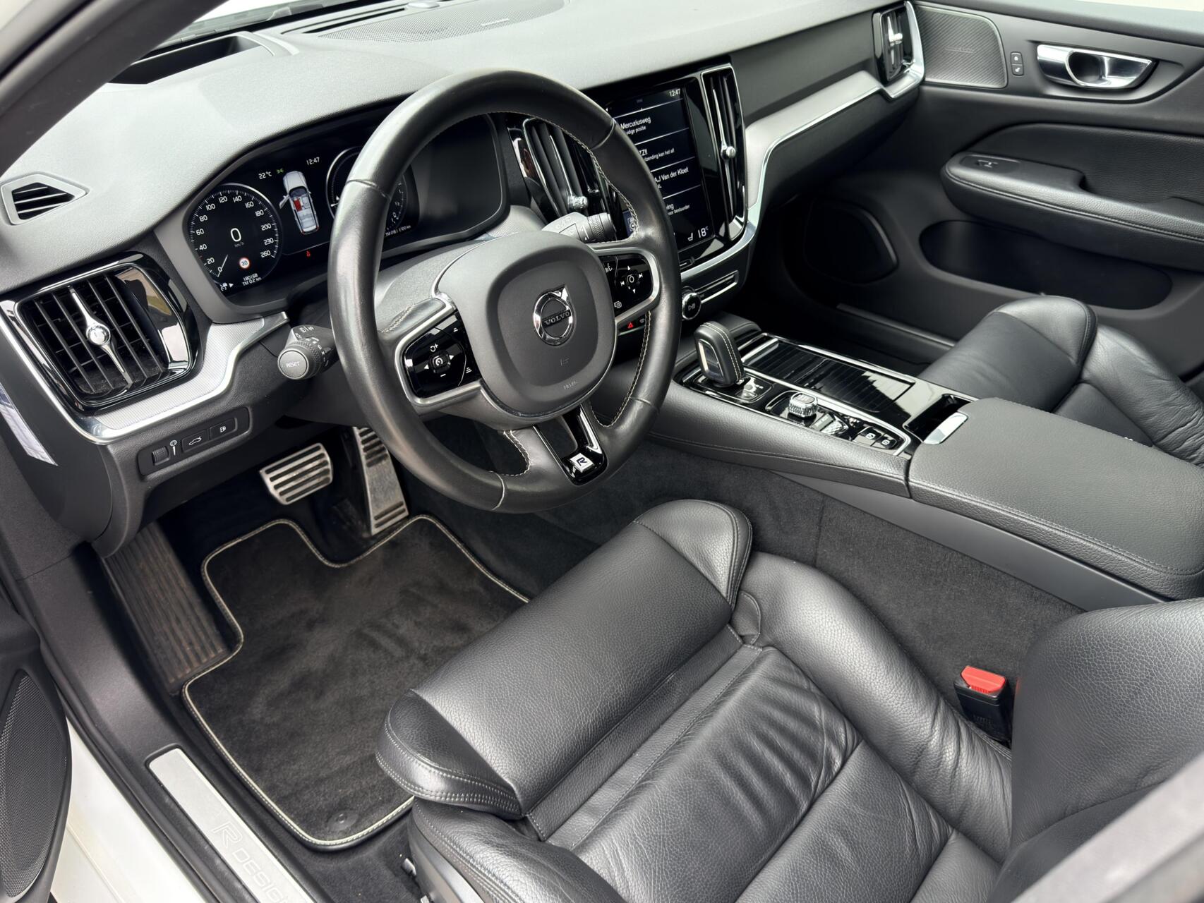 Foto van Volvo V60 T6 Twin Engine