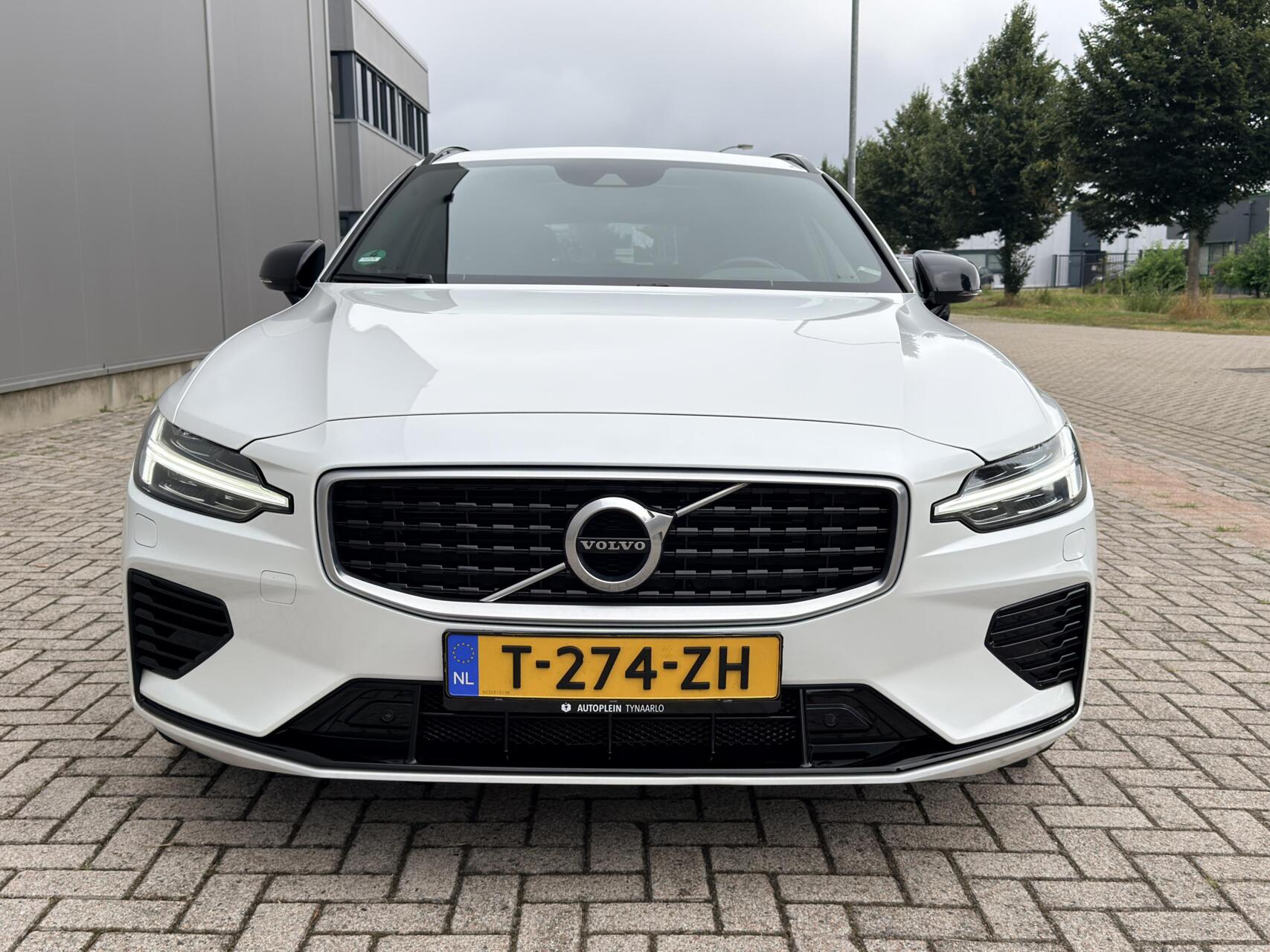 Foto van Volvo V60 T6 Twin Engine