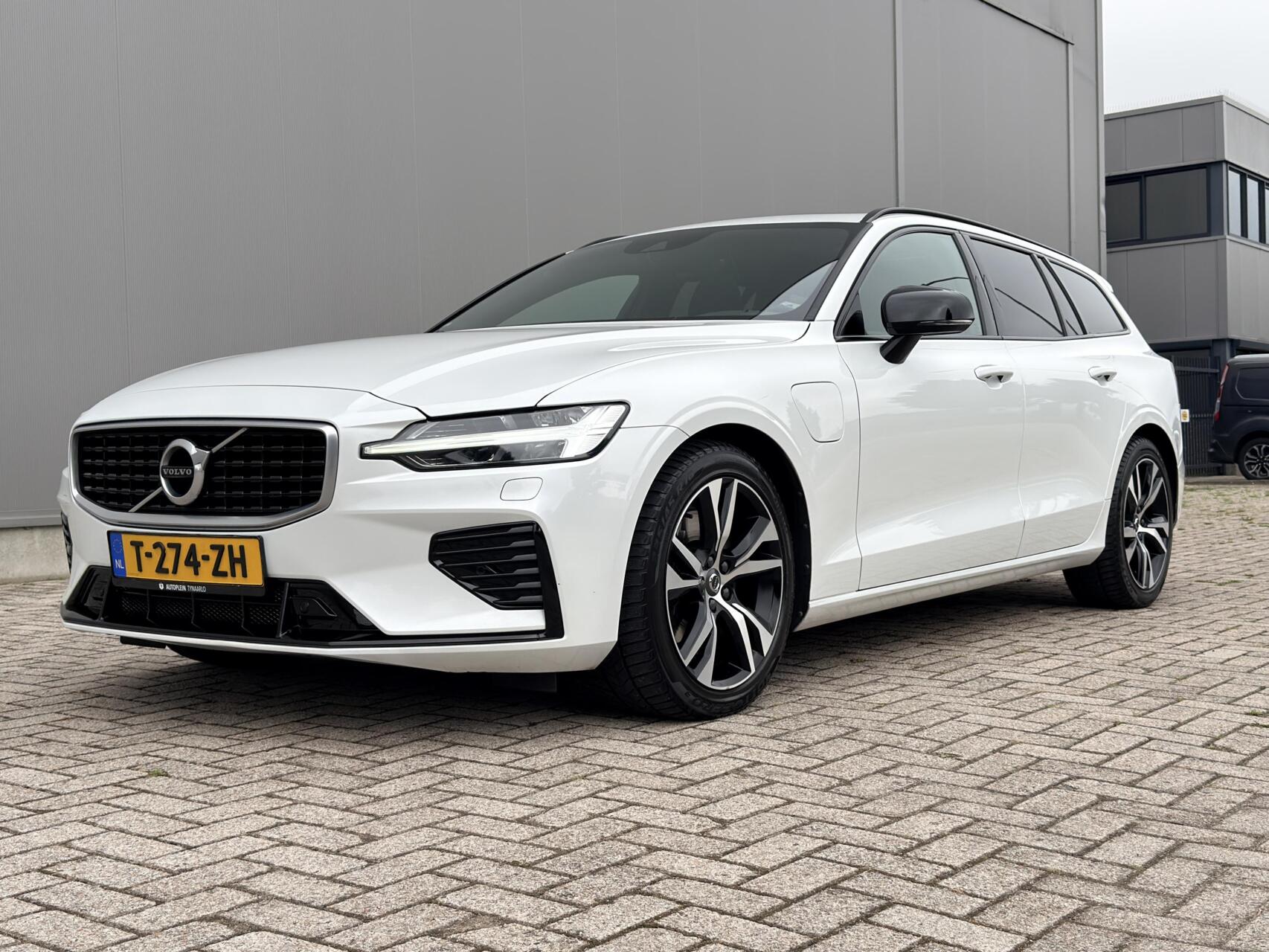 Foto van Volvo V60 T6 Twin Engine