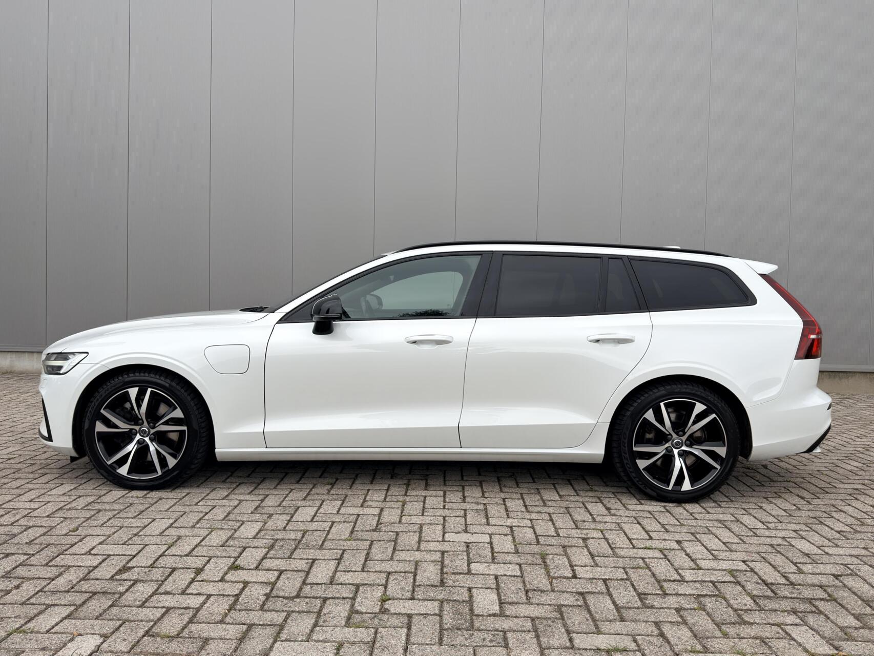 Foto van Volvo V60 T6 Twin Engine