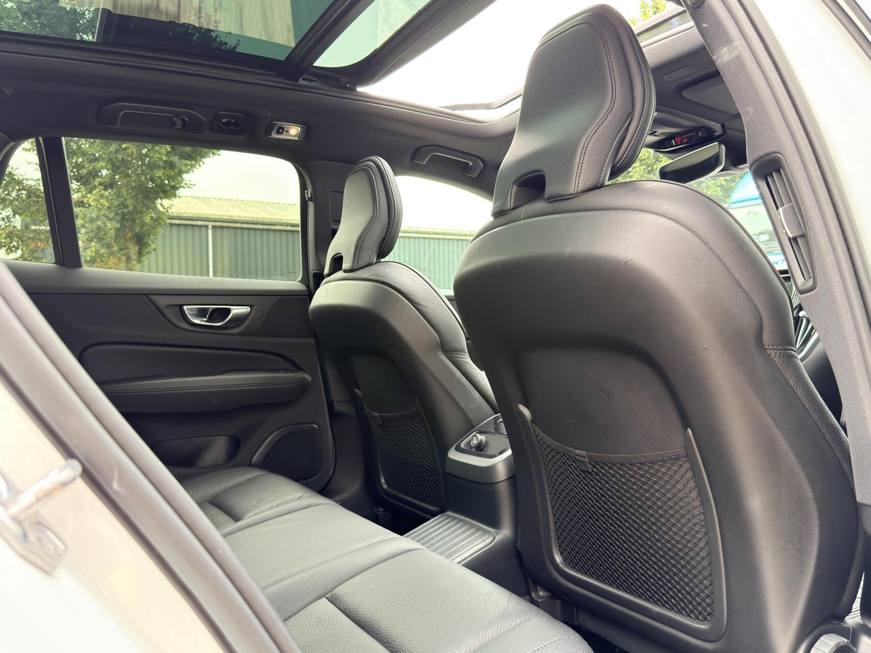 Foto van Volvo V60 T6 Twin Engine