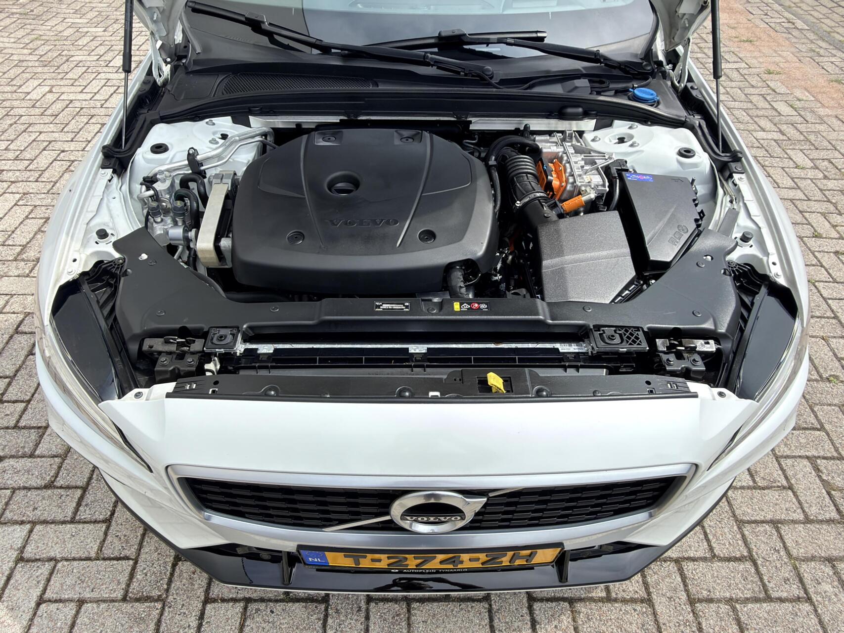Foto van Volvo V60 T6 Twin Engine