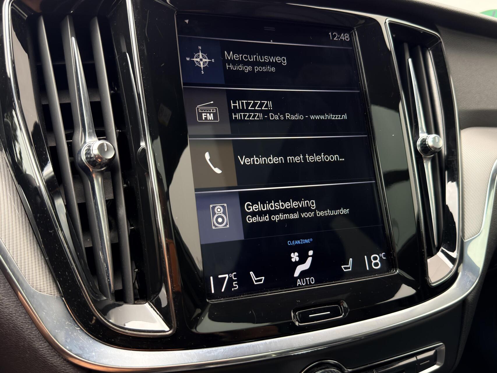 Foto van Volvo V60 T6 Twin Engine