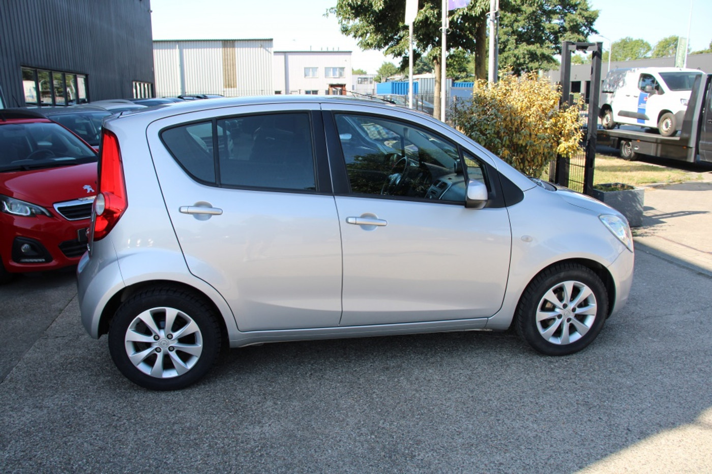 Foto van Opel Agila