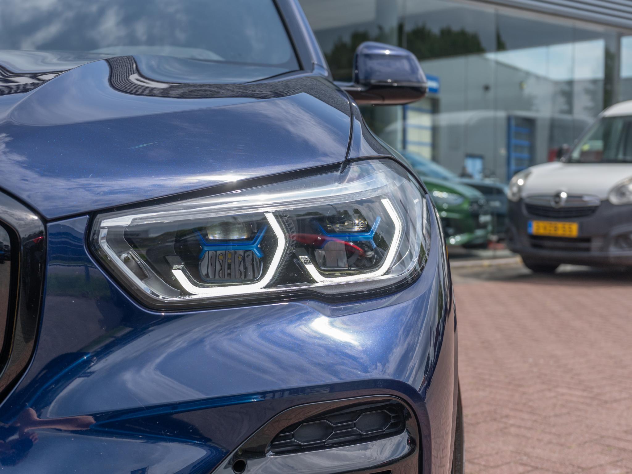 Foto van BMW X5 Xdrive45e