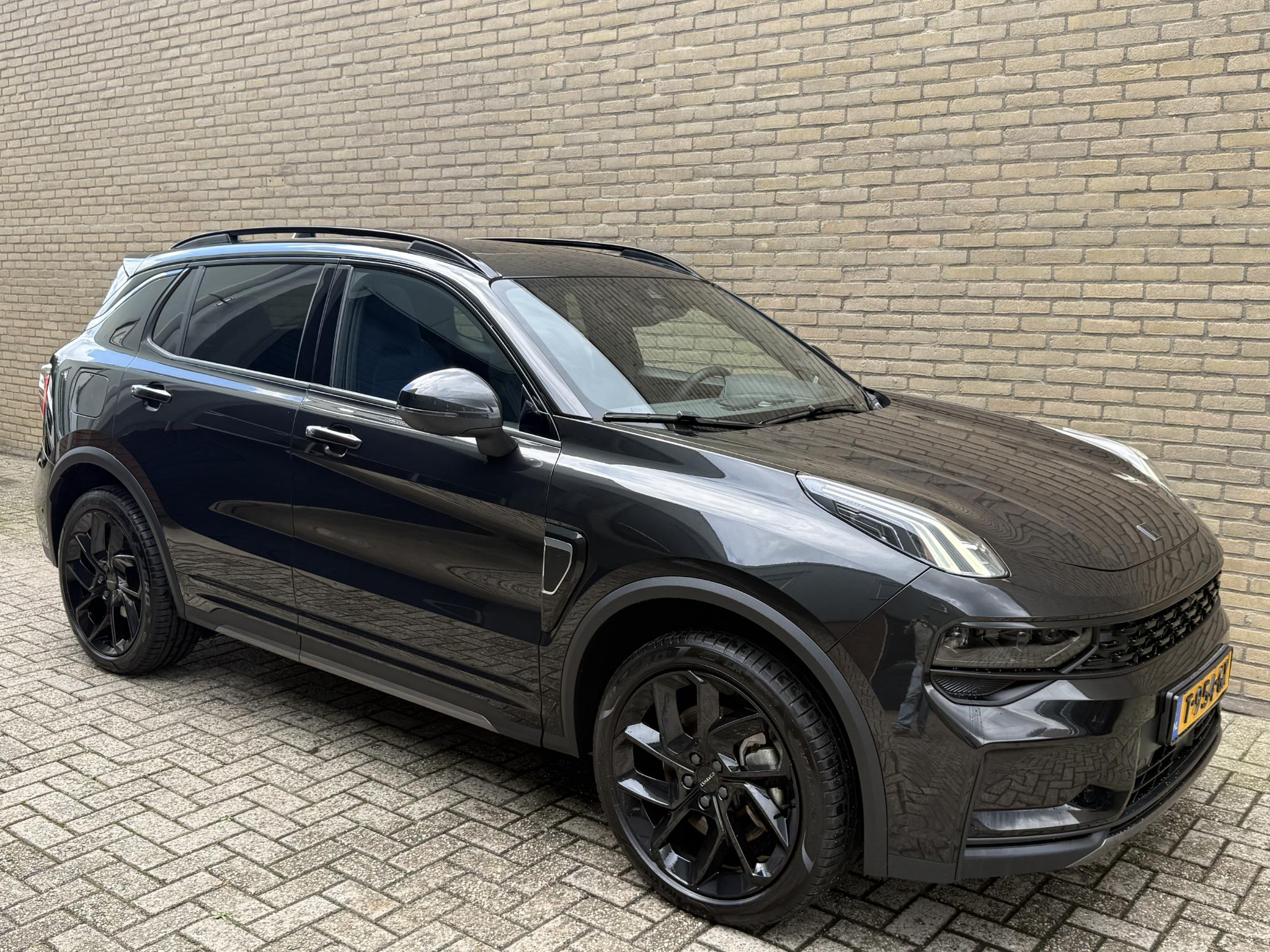 Foto van Lynk&co LYNK & Co 01