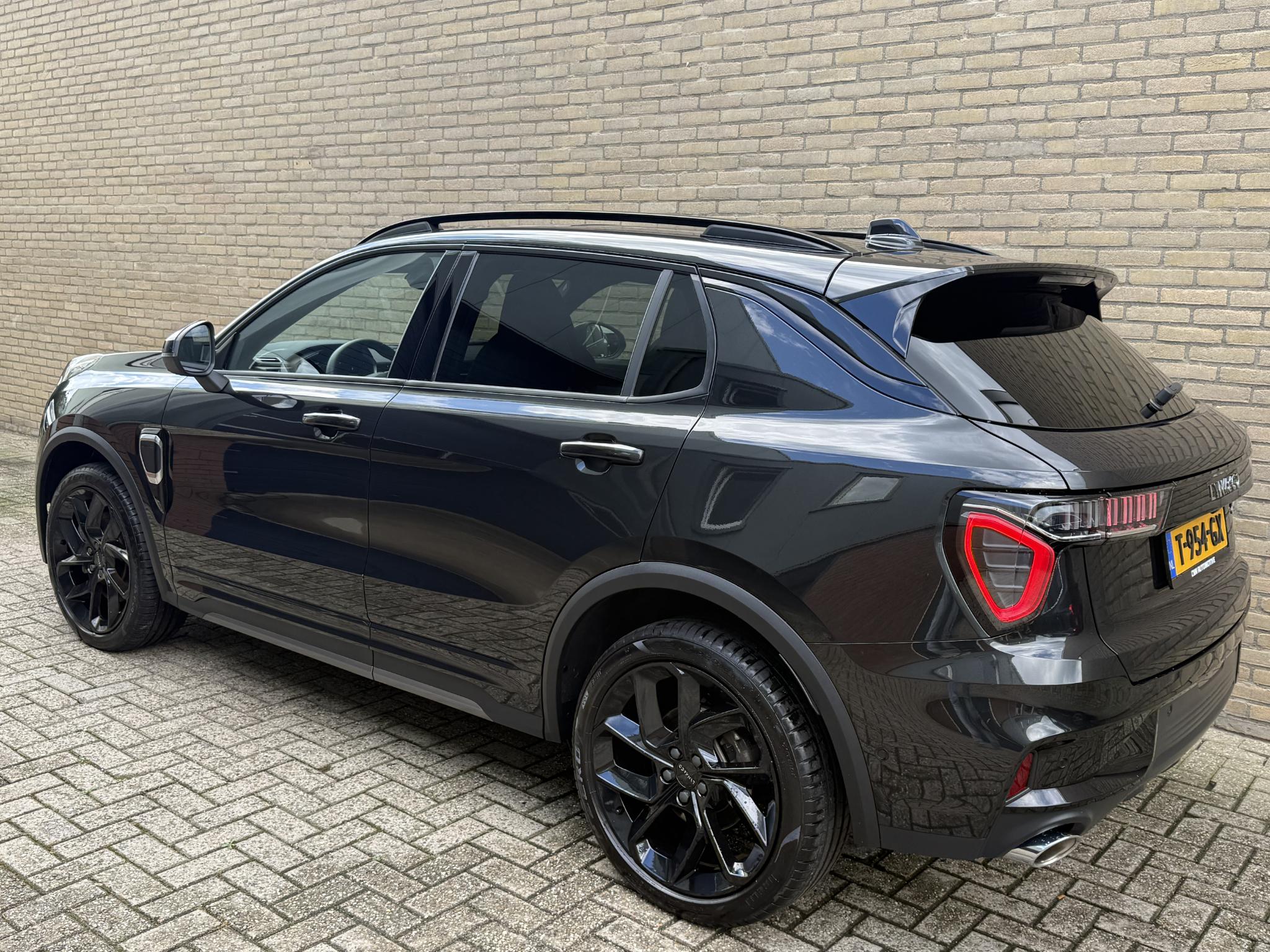 Foto van Lynk&co LYNK & Co 01