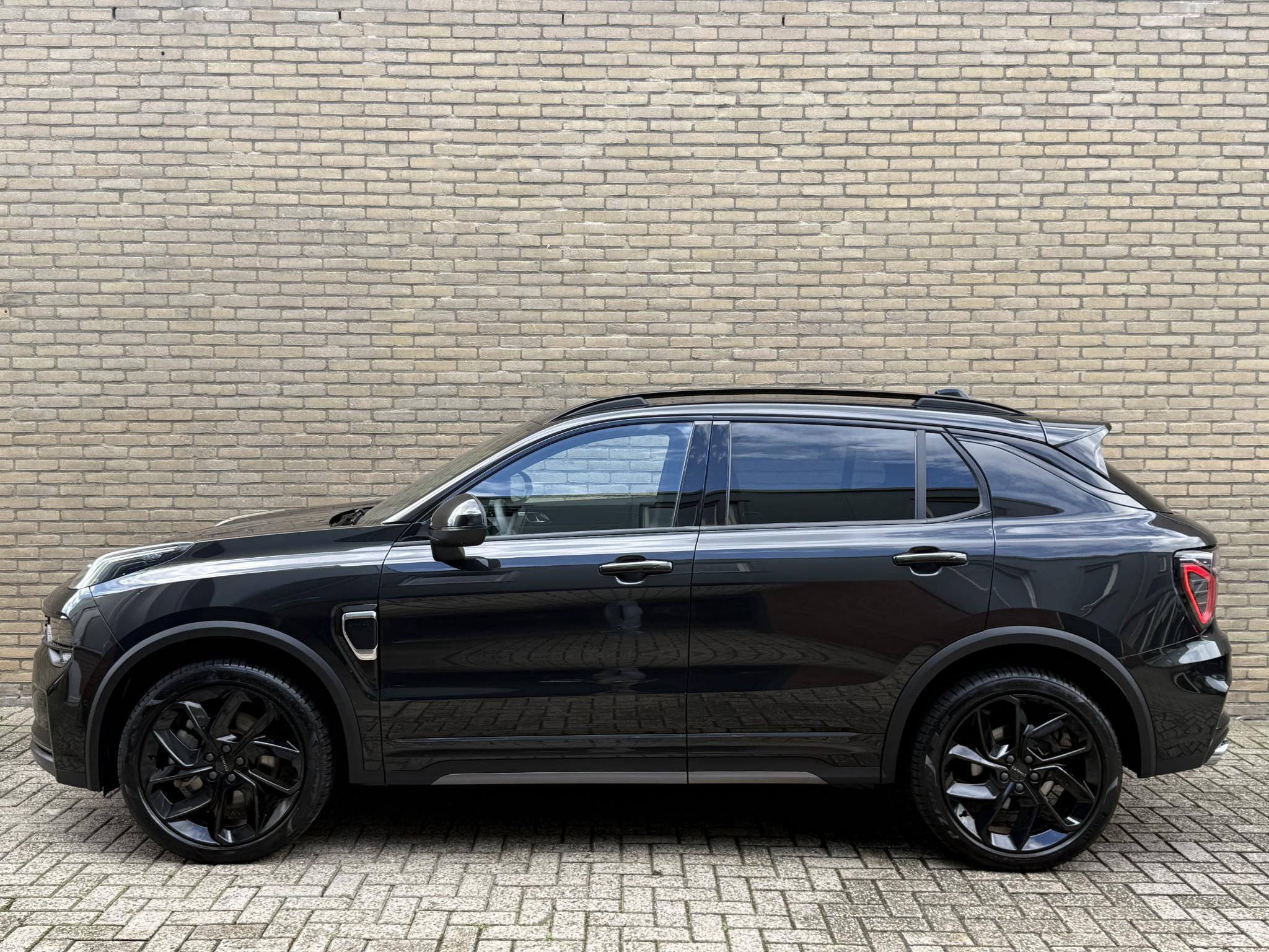 Foto van Lynk&co LYNK & Co 01