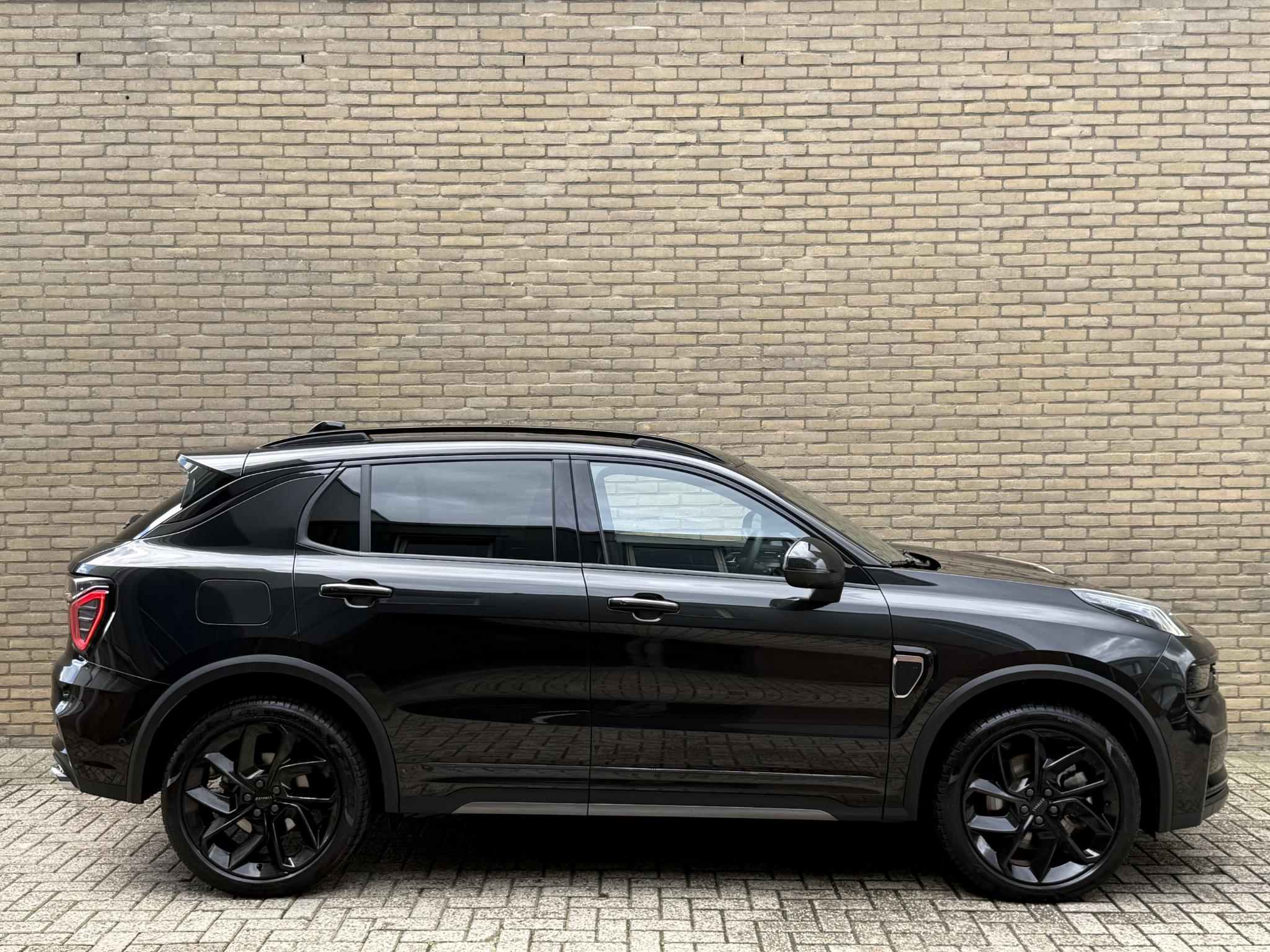 Foto van Lynk&co LYNK & Co 01