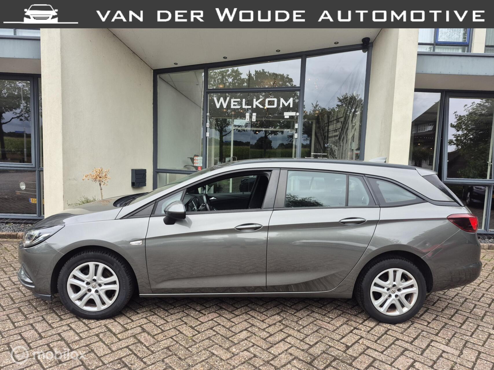 Opel Astra Sports Tourer 1.0 Innovation 2018|Navi|Cruise 2018 - voorkant