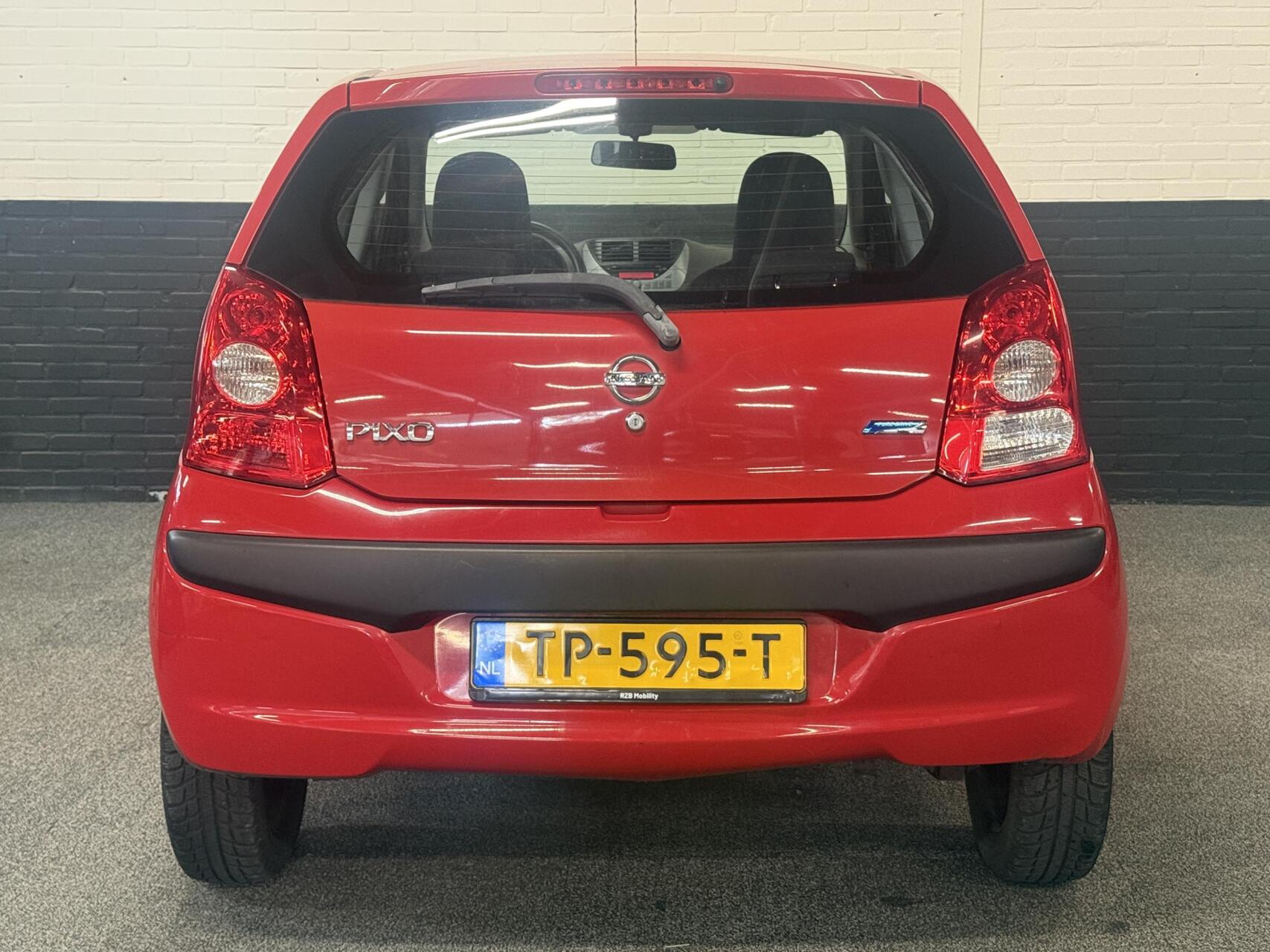 Foto van Nissan Pixo
