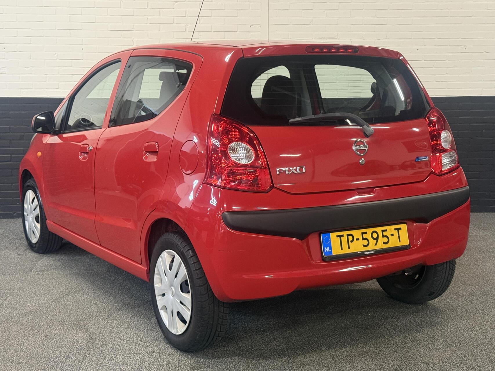Foto van Nissan Pixo