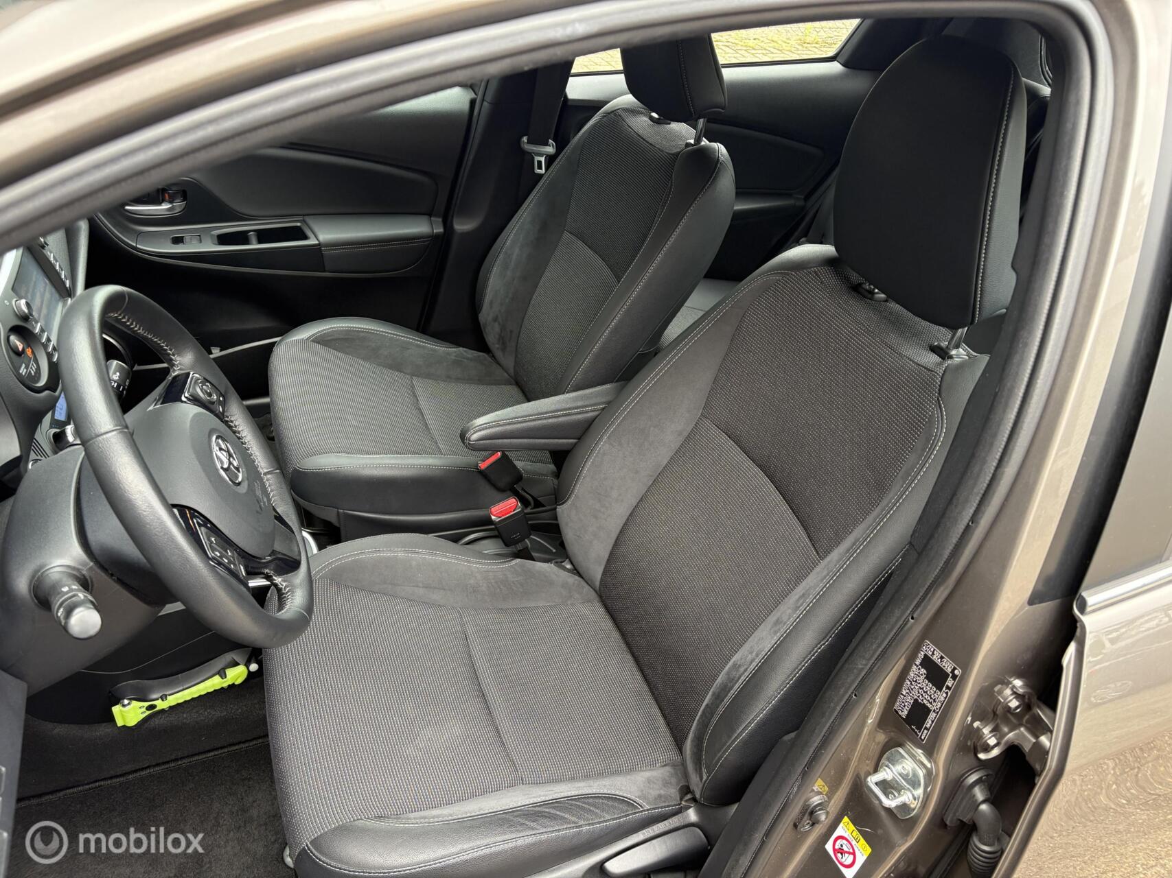 Foto van Toyota Toyota Yaris Hybrid