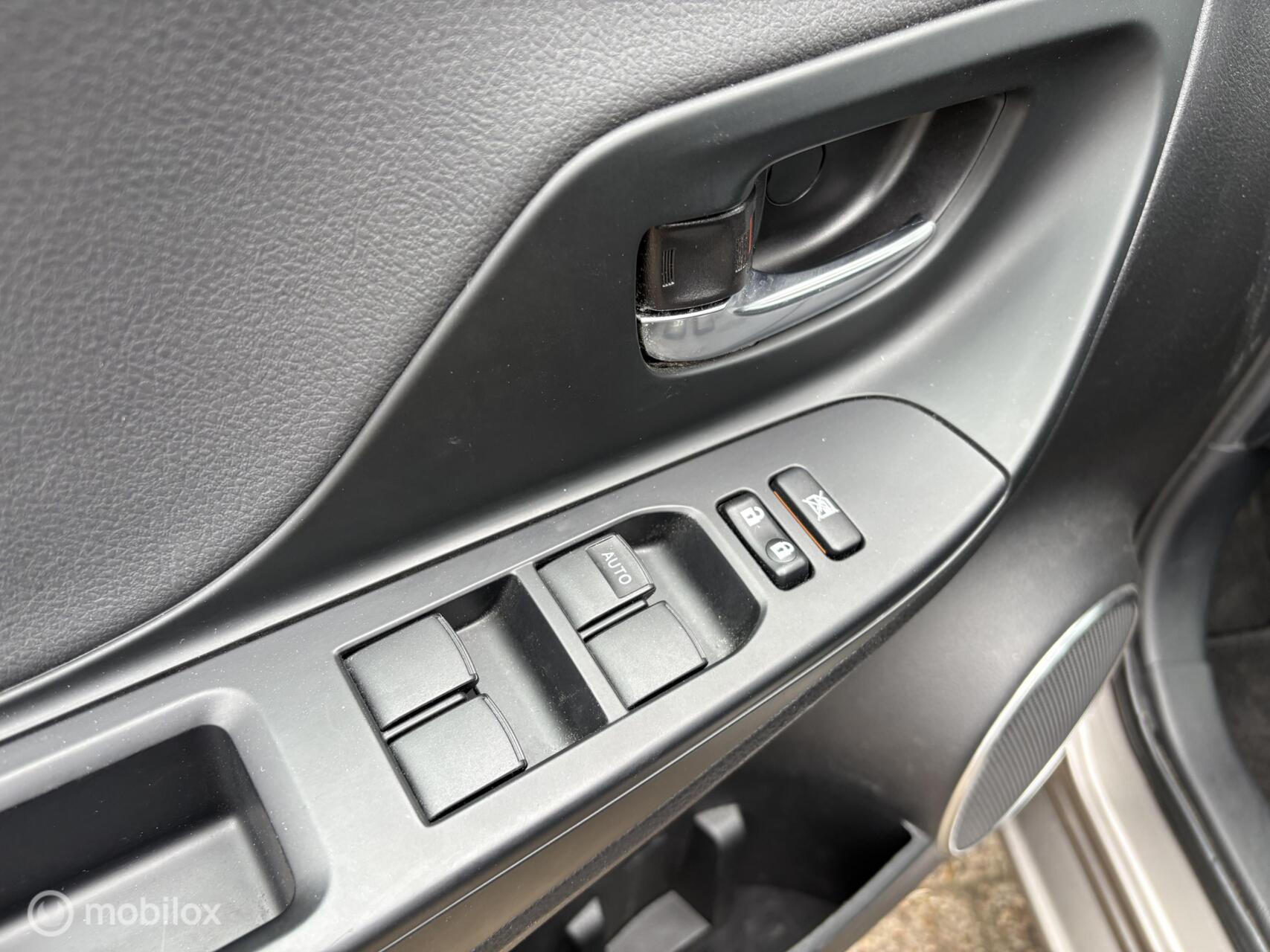 Foto van Toyota Toyota Yaris Hybrid