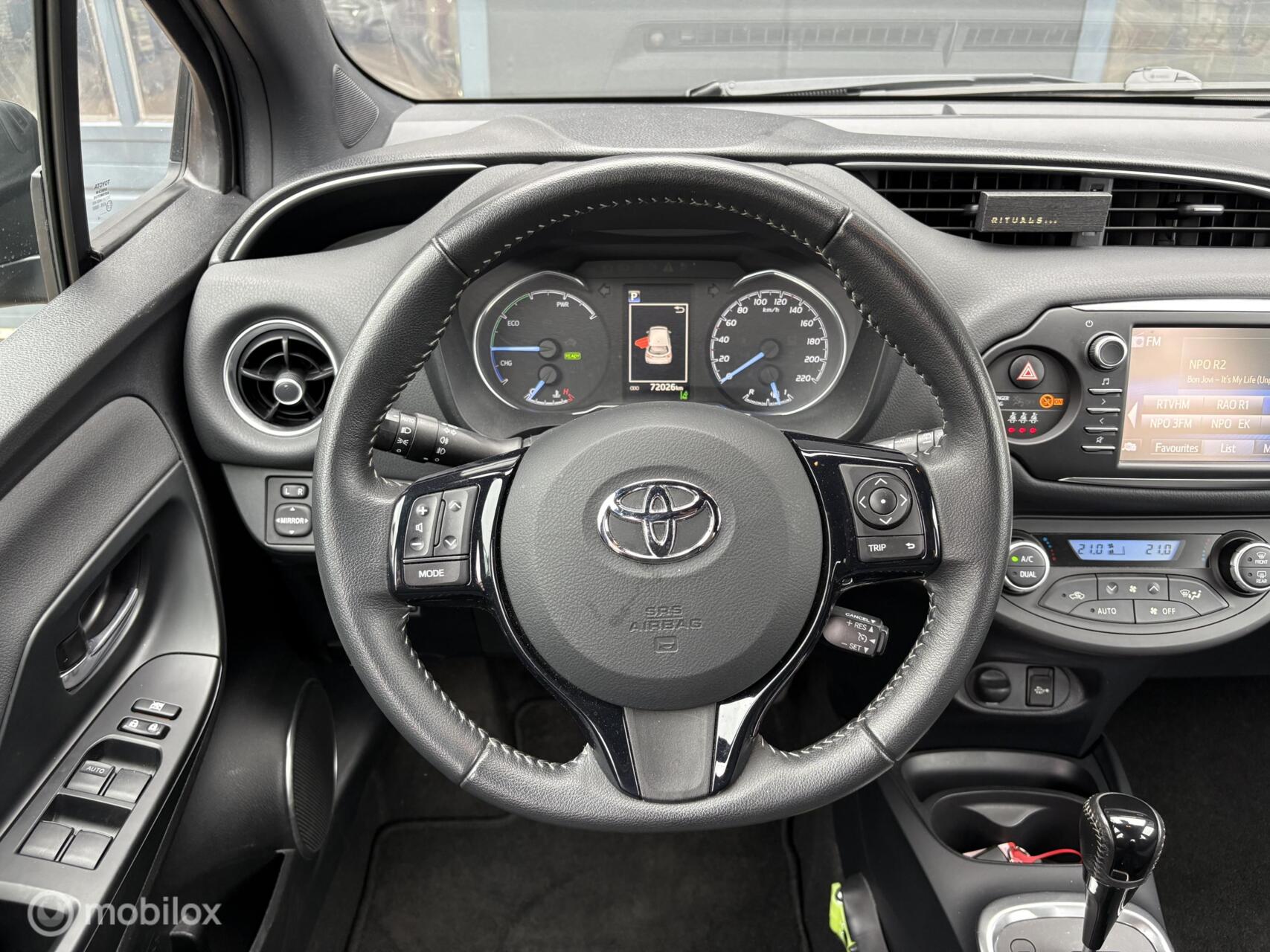 Foto van Toyota Toyota Yaris Hybrid
