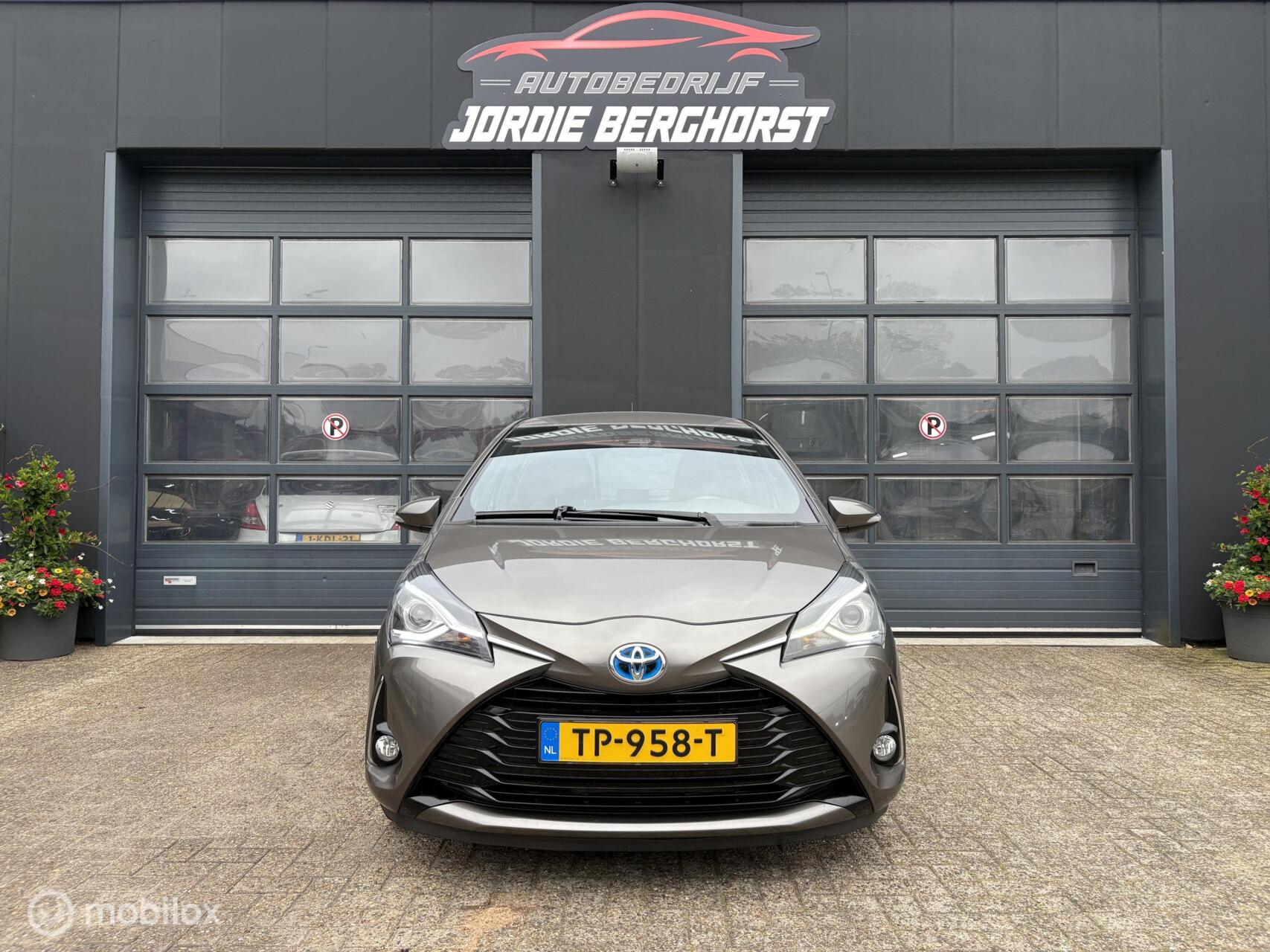 Foto van Toyota Toyota Yaris Hybrid