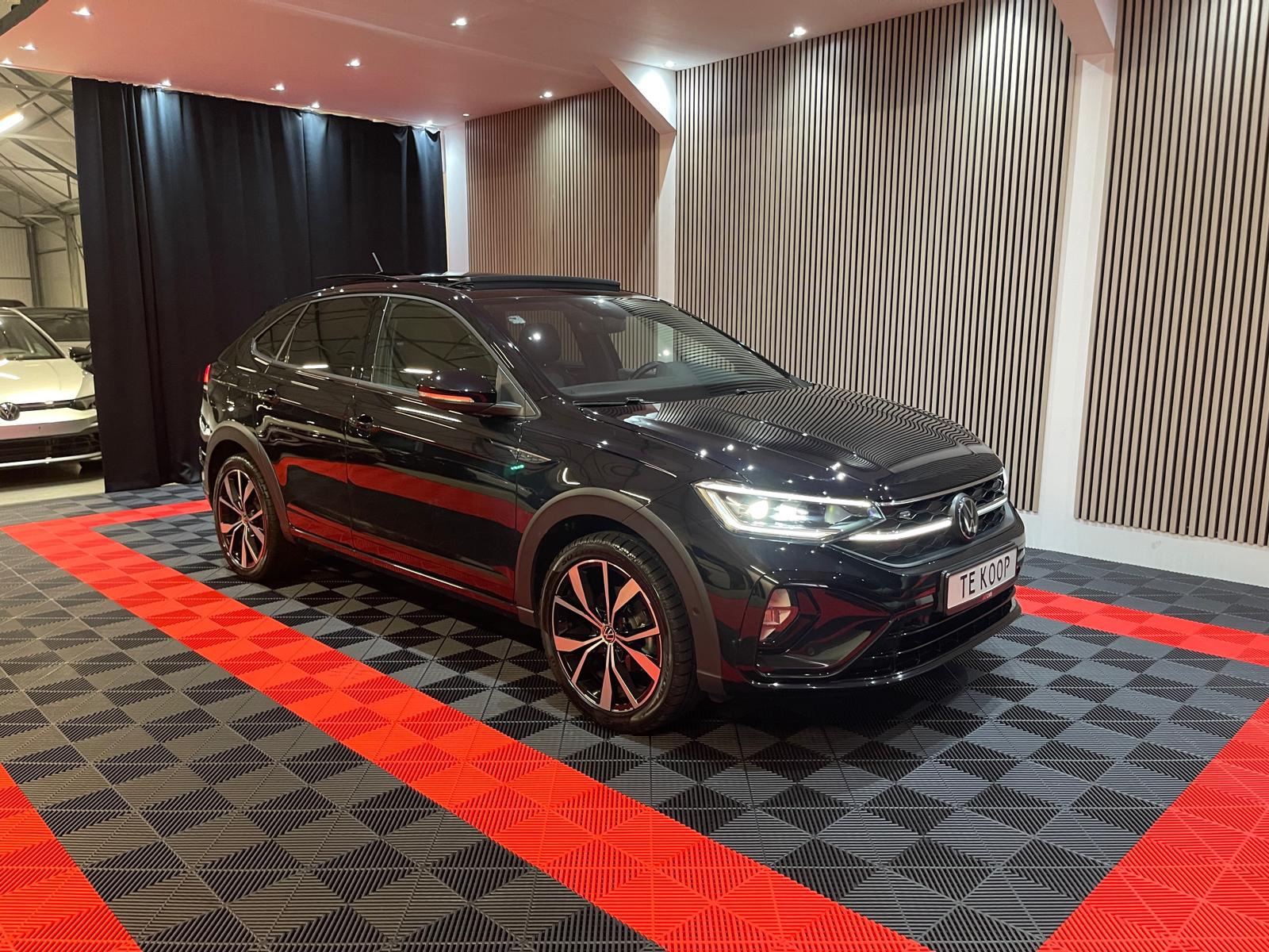 Volkswagen Taigo 1.5 TSI R-Line R-Line Business+ | Panodak | Camera |  IQ Light  | 2022 - voorkant