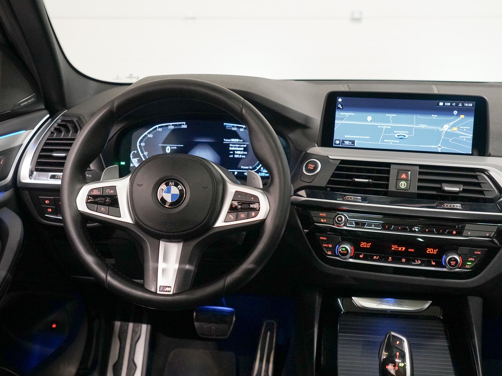 Foto van BMW X3 Xdrive30e