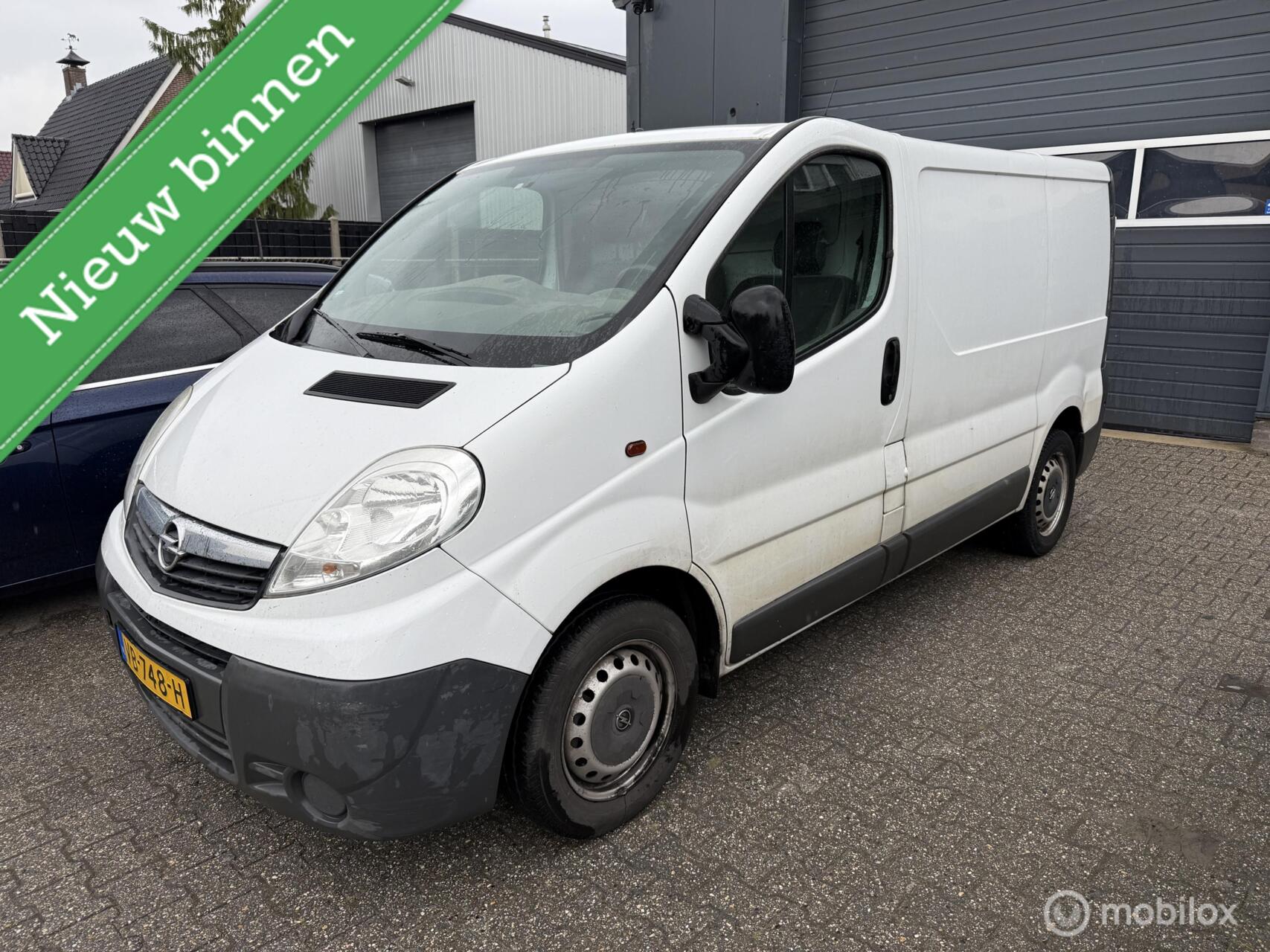 Opel Vivaro 2.0 CDTI L1H1 DC EcoFLEX 2013 - voorkant