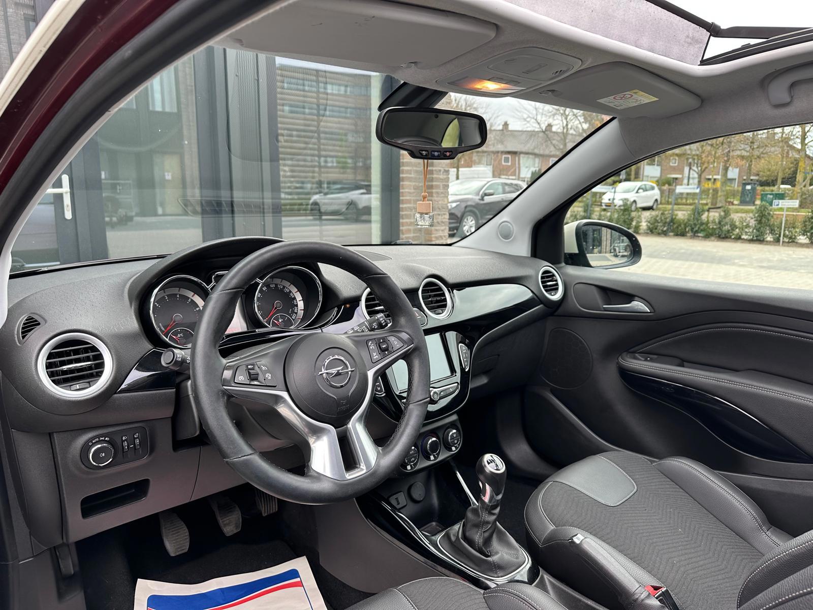 Foto van Opel Adam