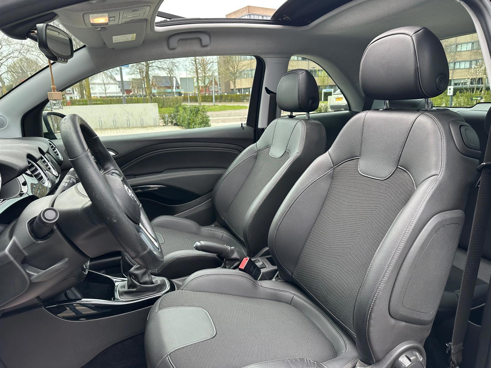 Foto van Opel Adam