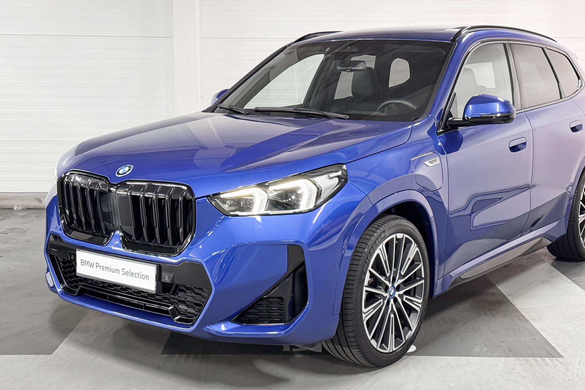 Foto van BMW X1 Xdrive30e