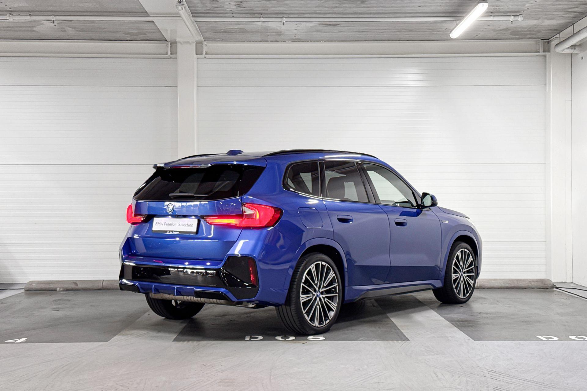 Foto van BMW X1 Xdrive30e