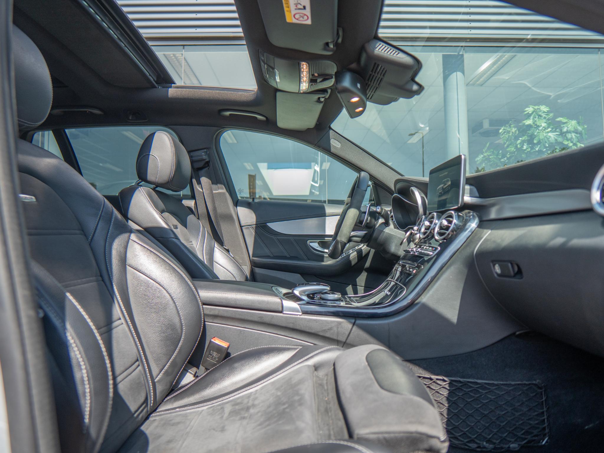Foto van Mercedes-Benz AMG C 63