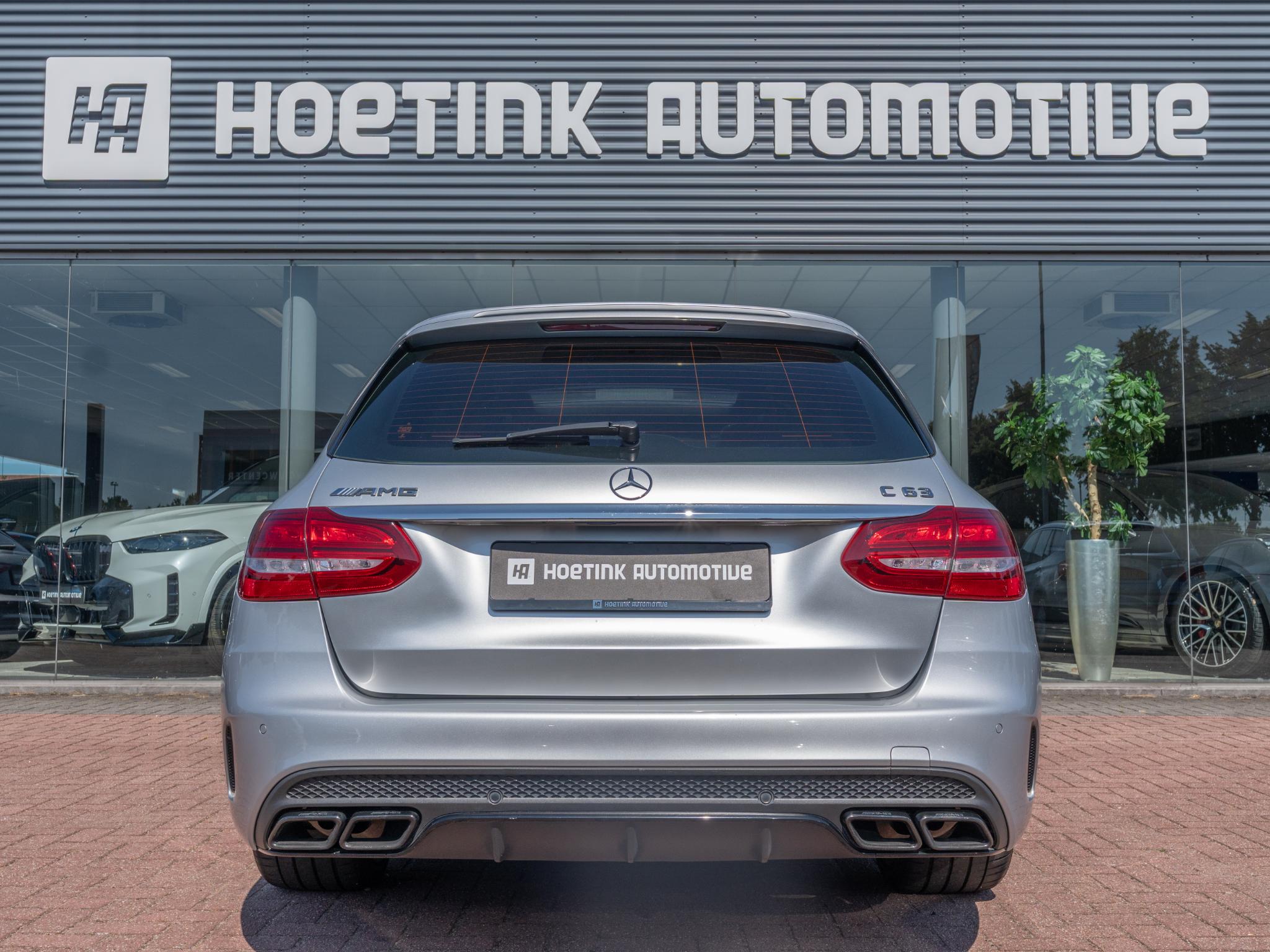 Foto van Mercedes-Benz AMG C 63