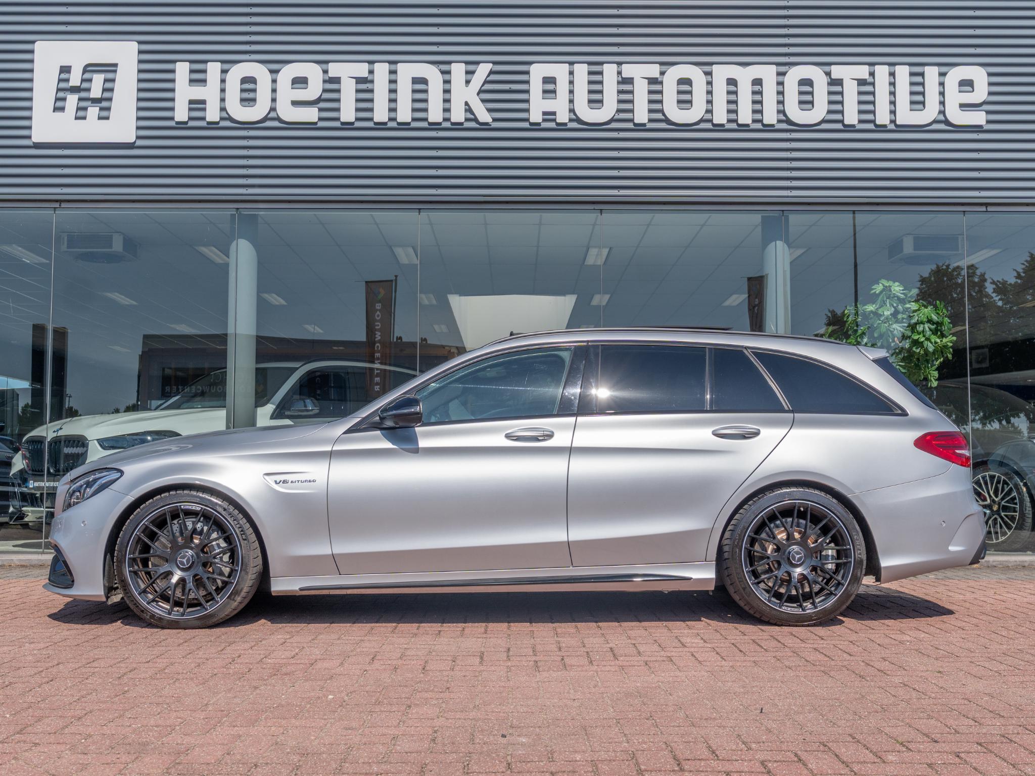 Foto van Mercedes-Benz AMG C 63
