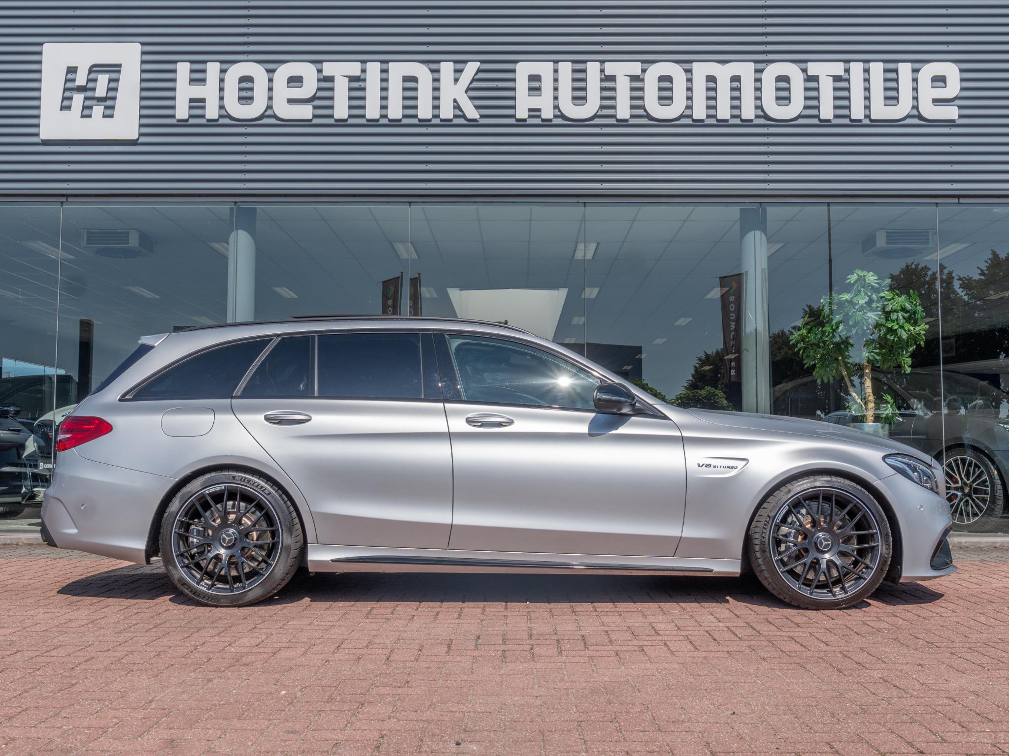 Foto van Mercedes-Benz AMG C 63
