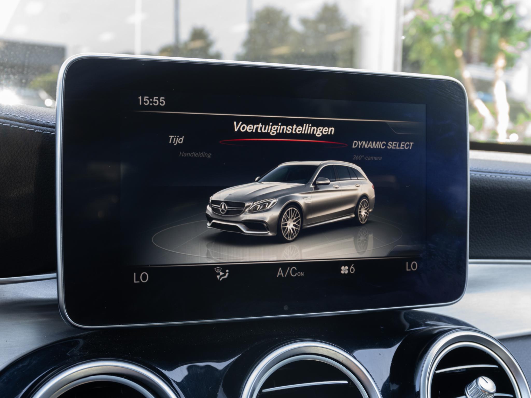 Foto van Mercedes-Benz AMG C 63