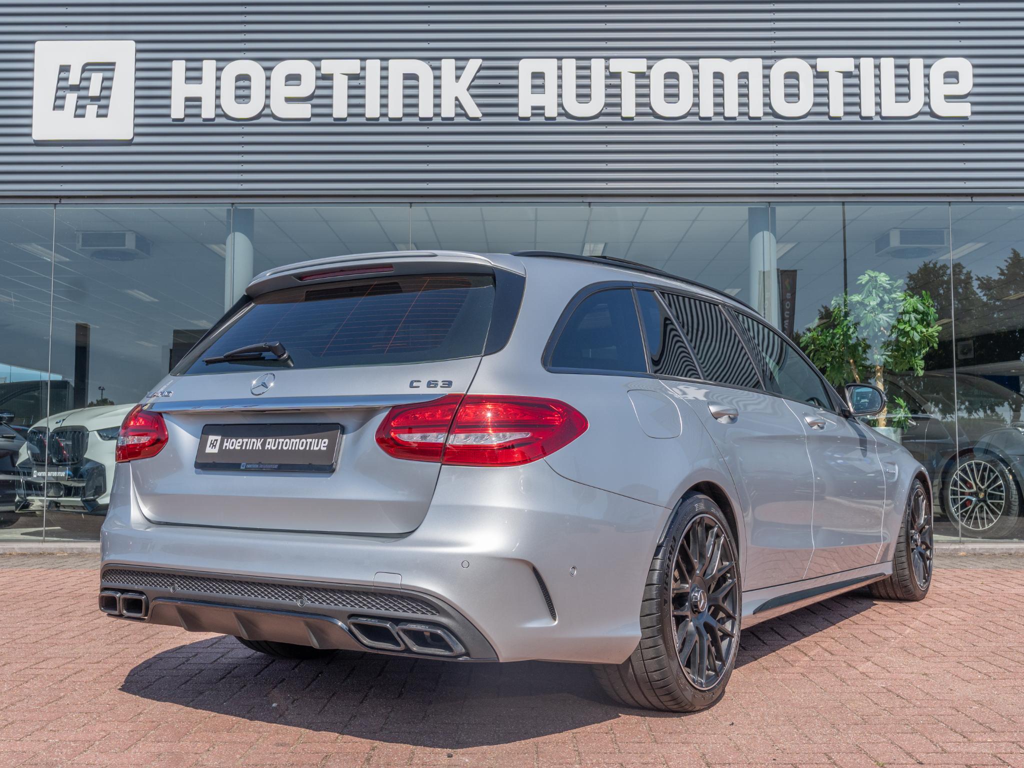 Foto van Mercedes-Benz AMG C 63