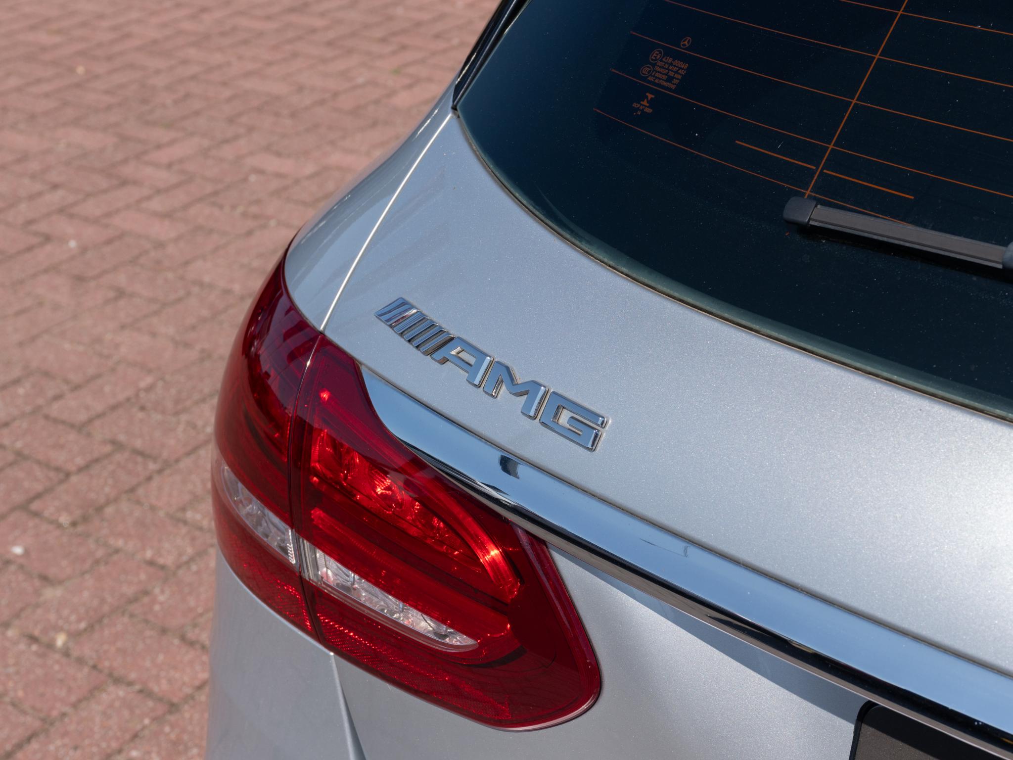 Foto van Mercedes-Benz AMG C 63