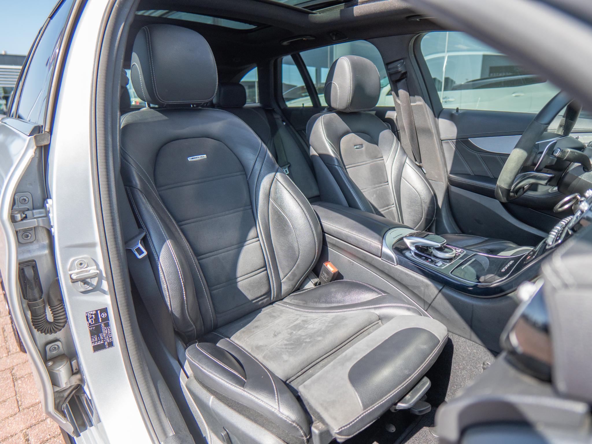 Foto van Mercedes-Benz AMG C 63