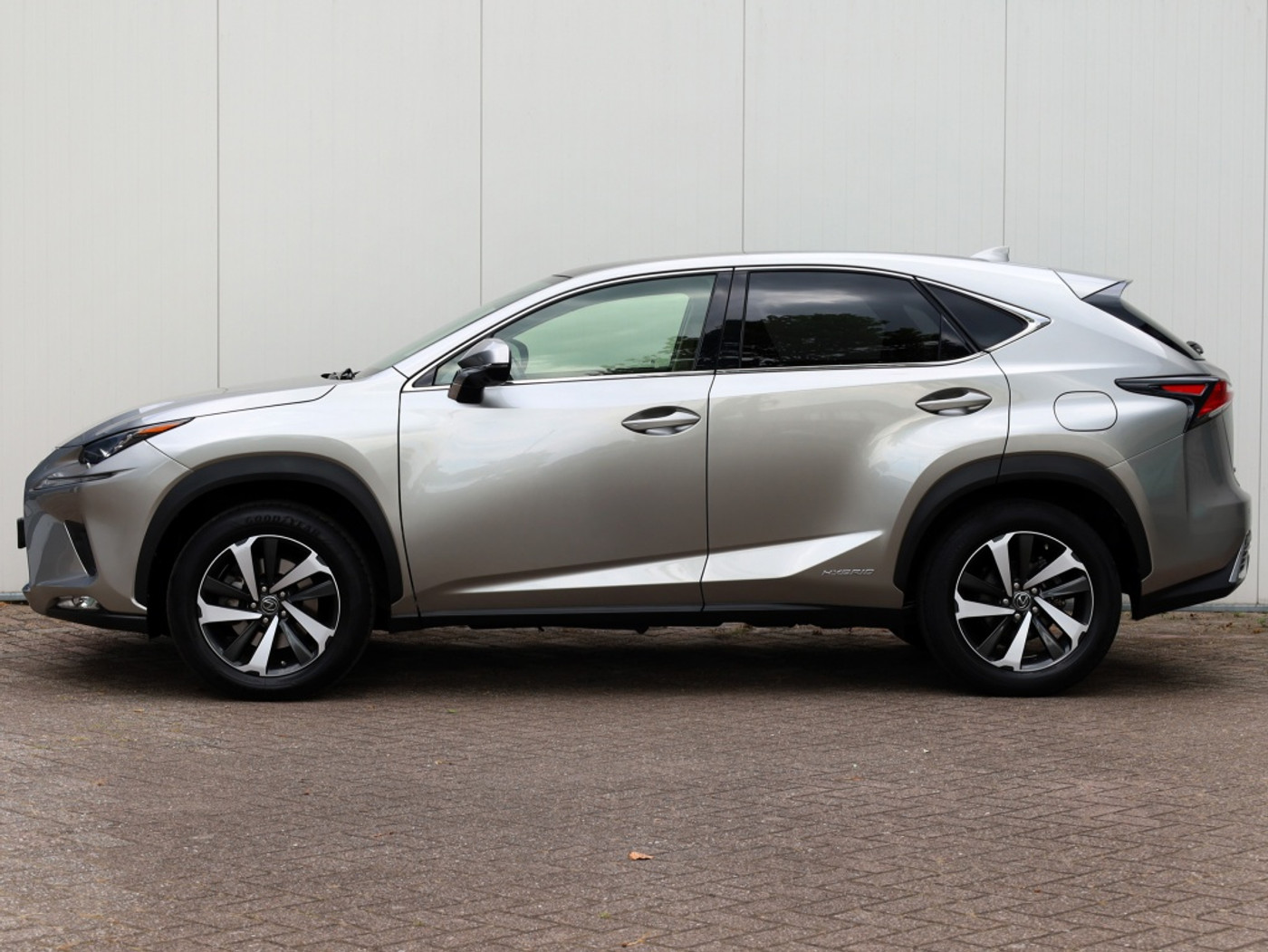 Foto van Lexus Lexus Nx300h