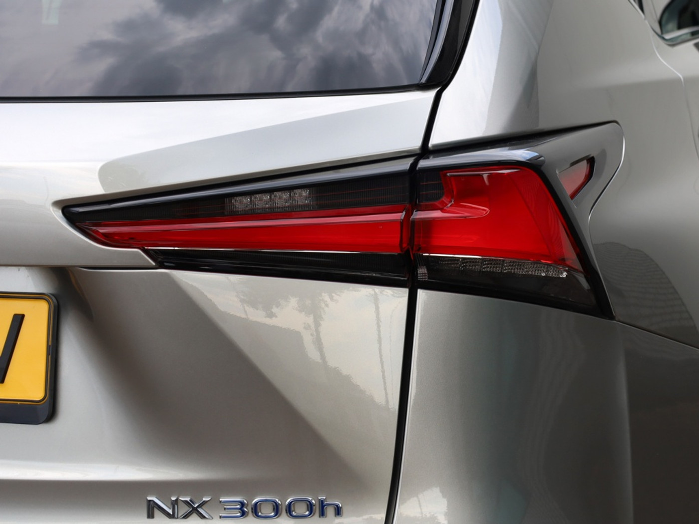 Foto van Lexus Lexus Nx300h