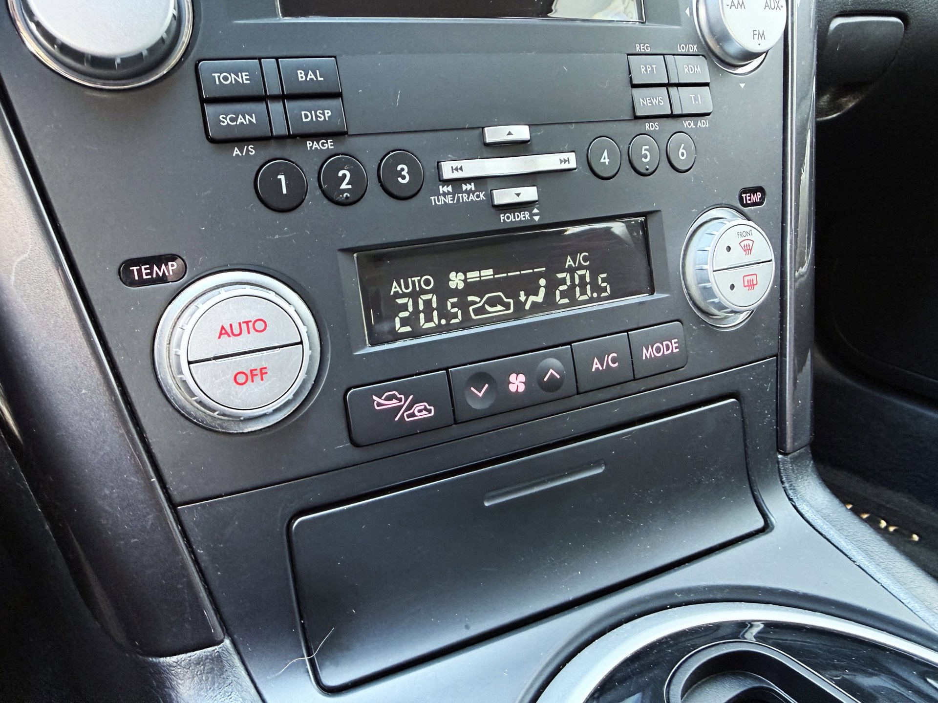 Foto van Subaru Legacy