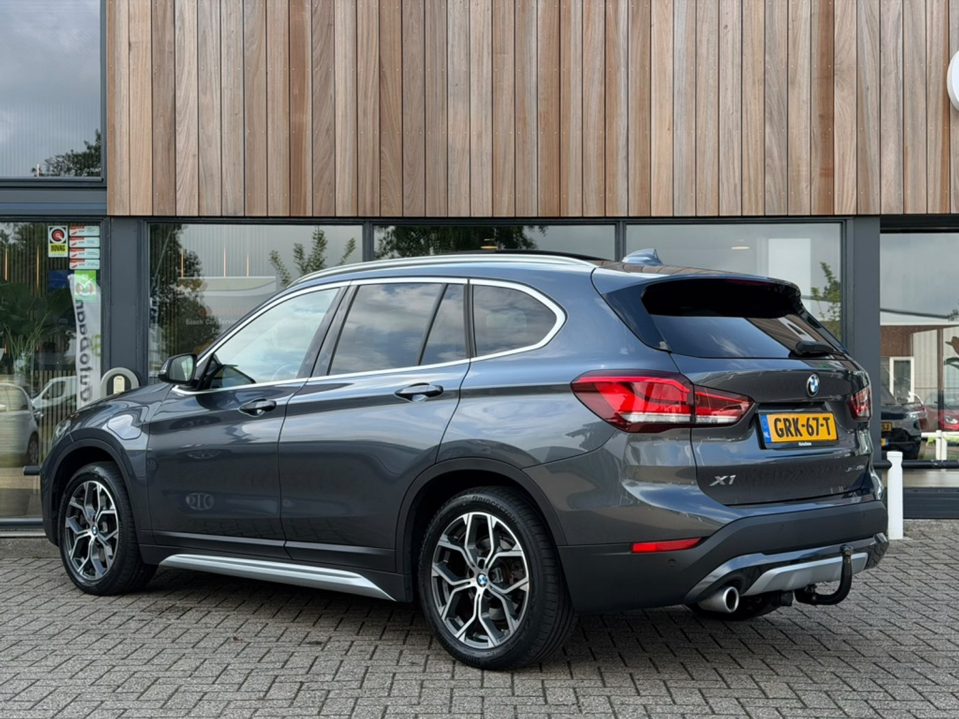 Foto van BMW X1 Xdrive25e