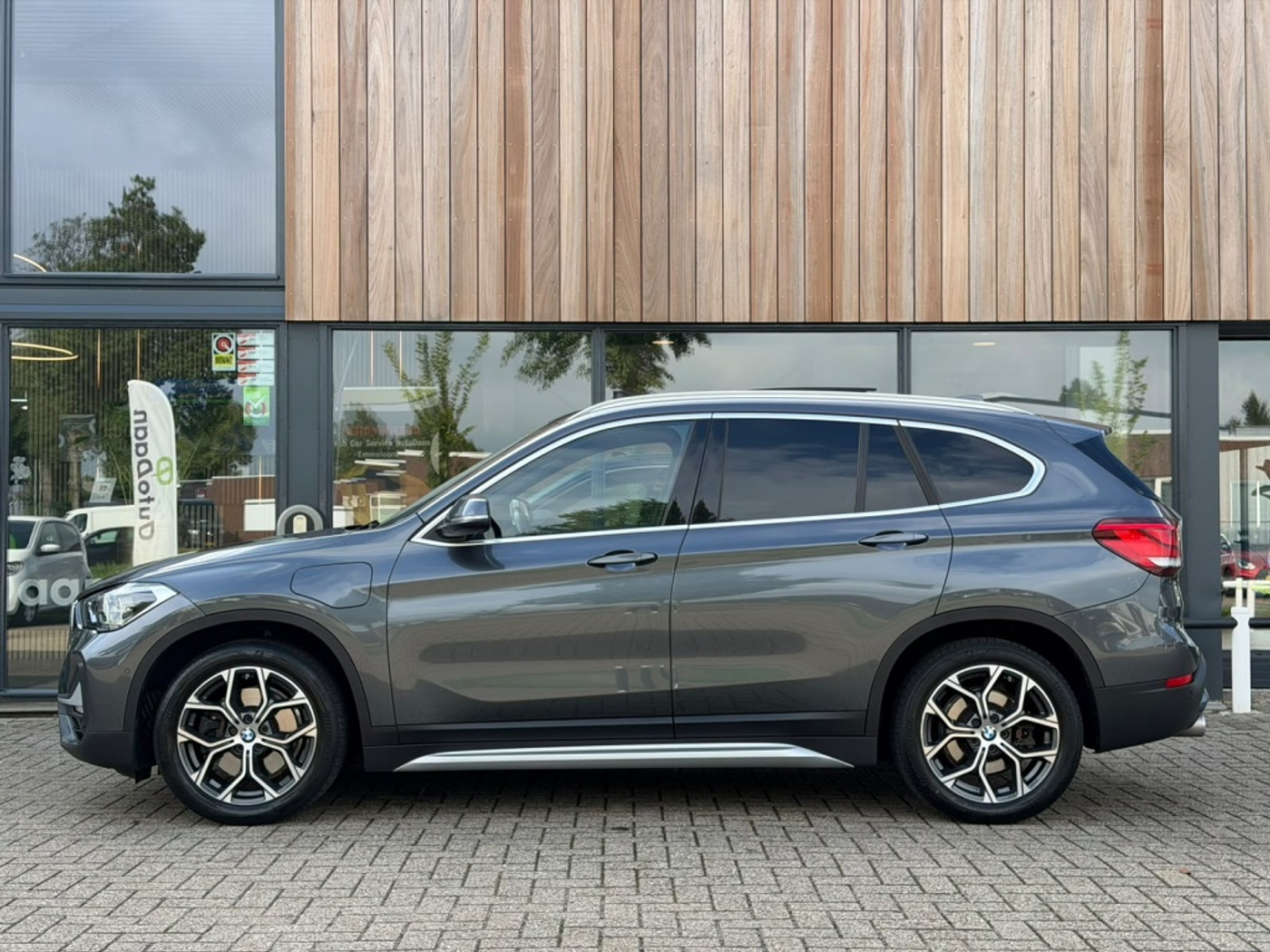 Foto van BMW X1 Xdrive25e