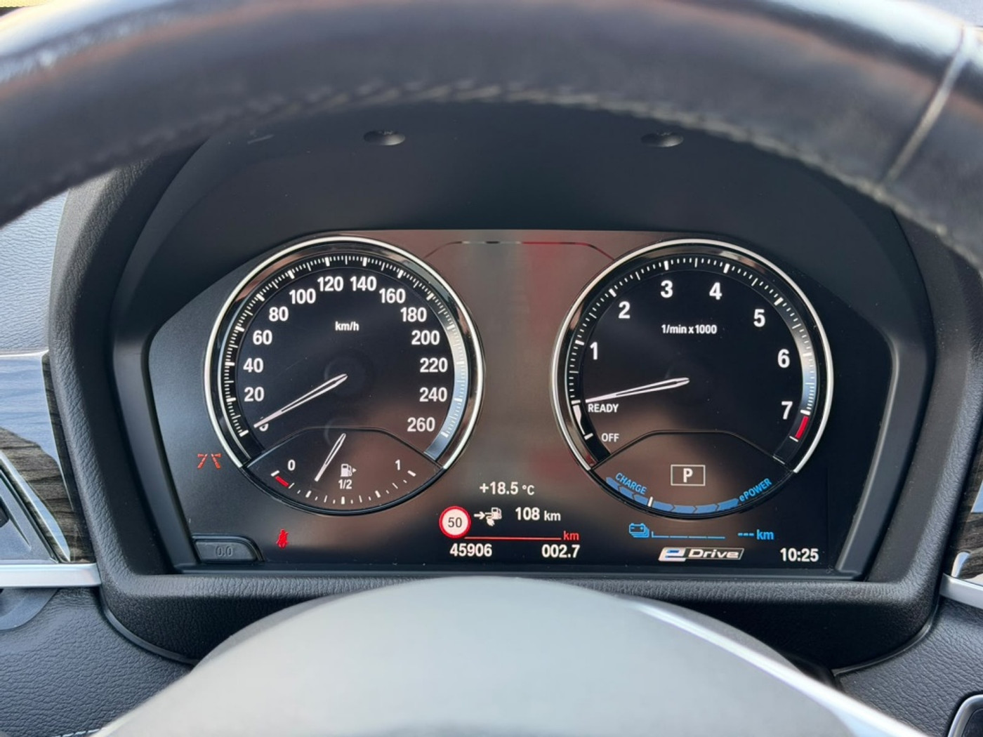 Foto van BMW X1 Xdrive25e