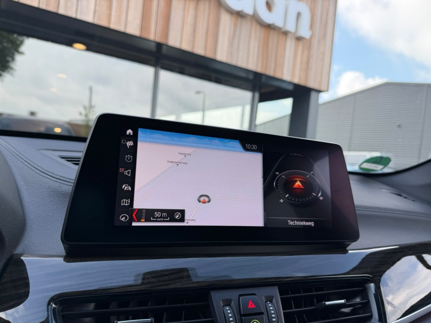 Foto van BMW X1 Xdrive25e