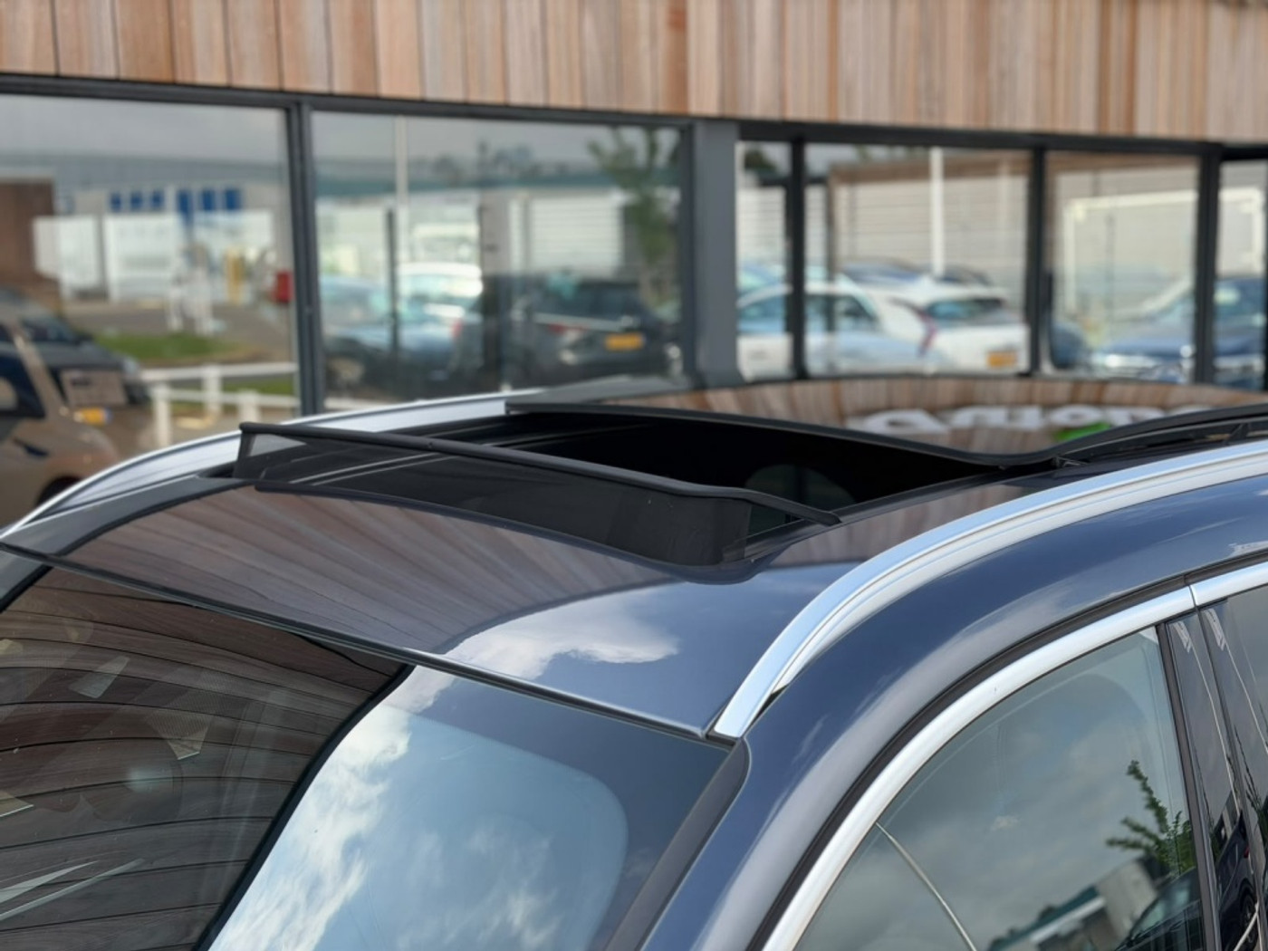 Foto van BMW X1 Xdrive25e