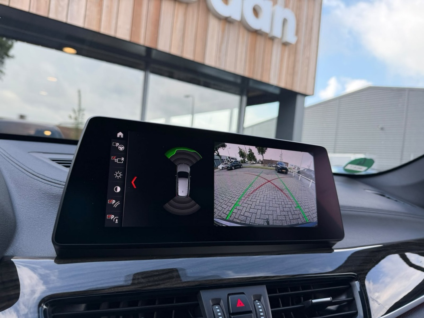 Foto van BMW X1 Xdrive25e