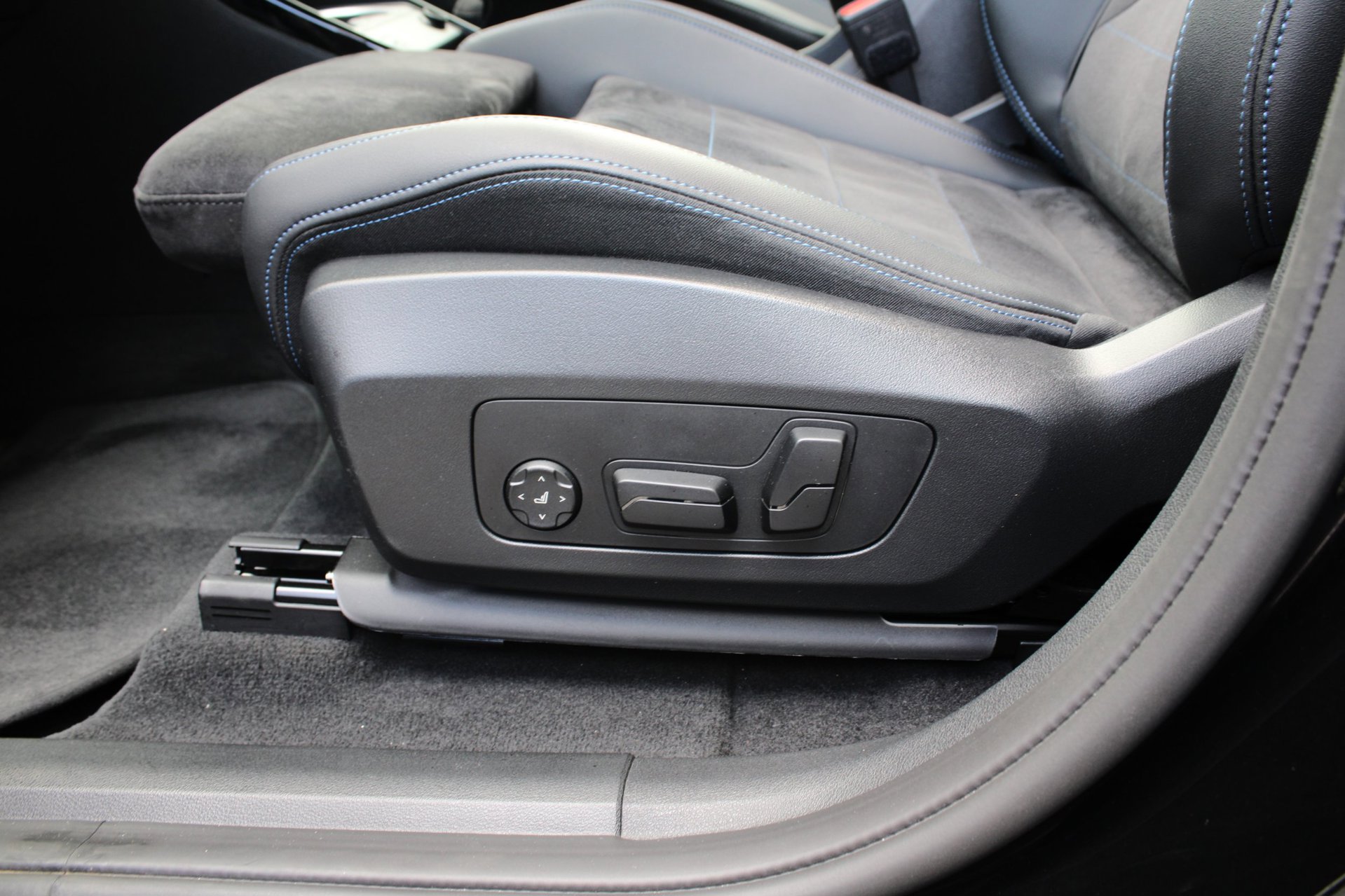 Foto van BMW X1 Xdrive30e