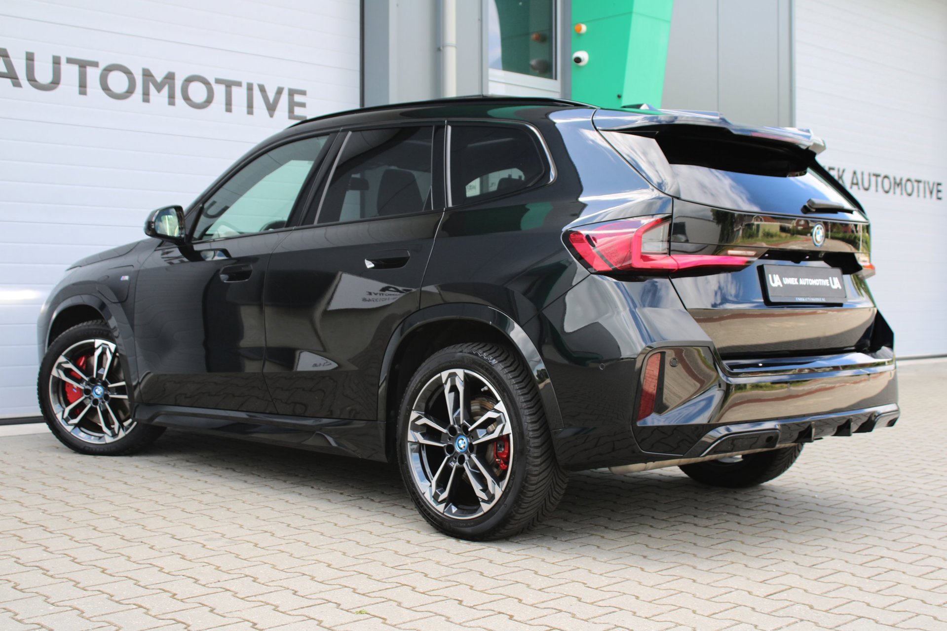 Foto van BMW X1 Xdrive30e